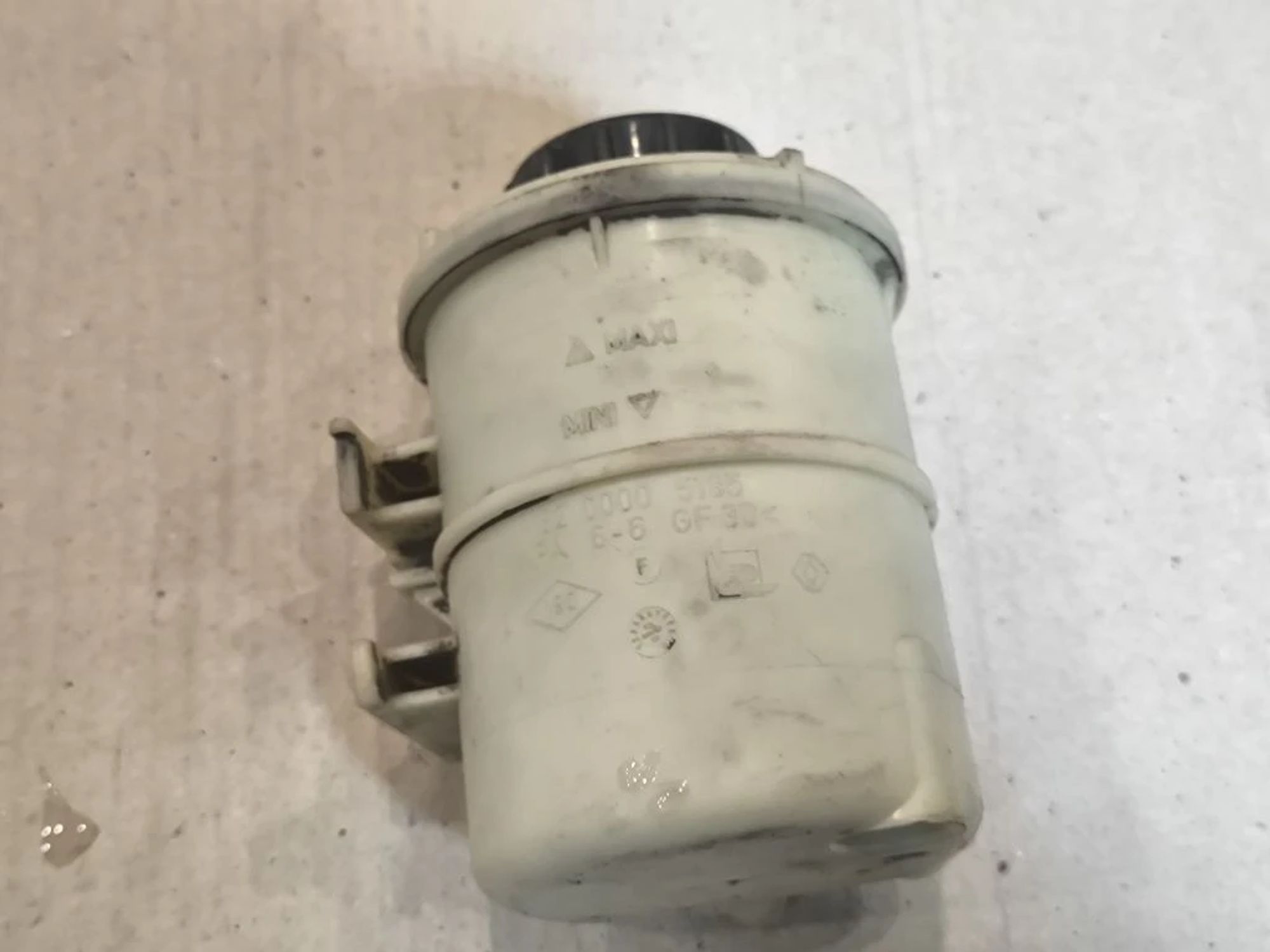 https://ycs.partsauto.market/partsauto-images/thmbs/userImages/d89d66a30f14dbad161fb7a986aa0fe5/part/d7a3972f-756d-45fa-bc3b-856983e86fde_1779948163386.jpg