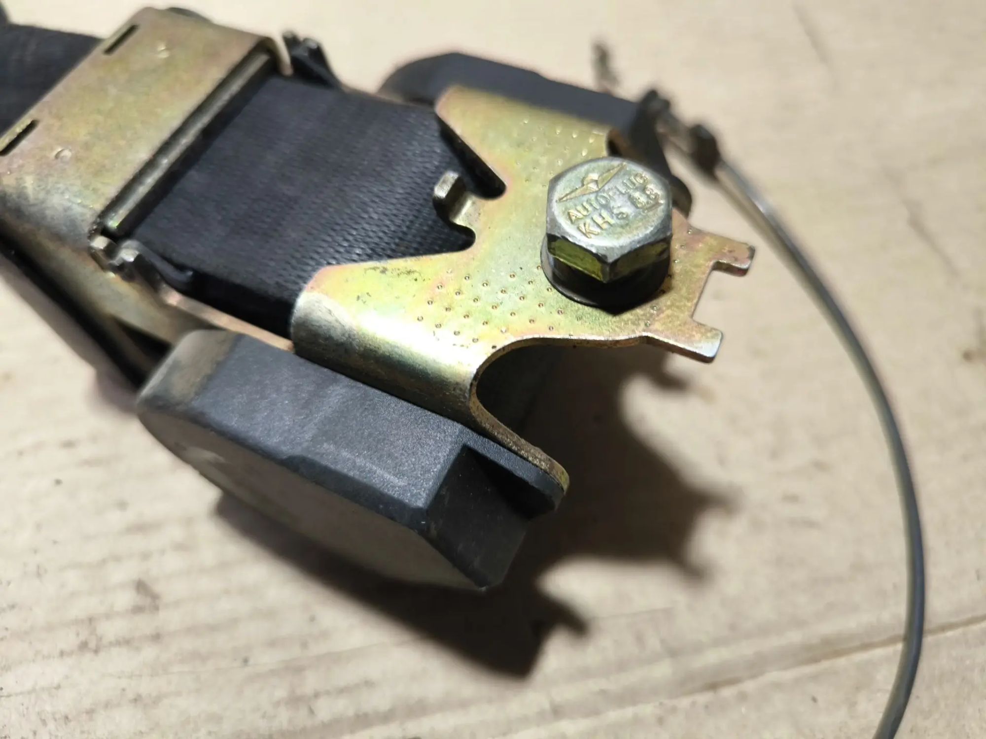 https://ycs.partsauto.market/partsauto-images/thmbs/userImages/d89d66a30f14dbad161fb7a986aa0fe5/part/d7b6fe7a-ee57-4016-8899-c5583dd27c96_1783524853488.jpg