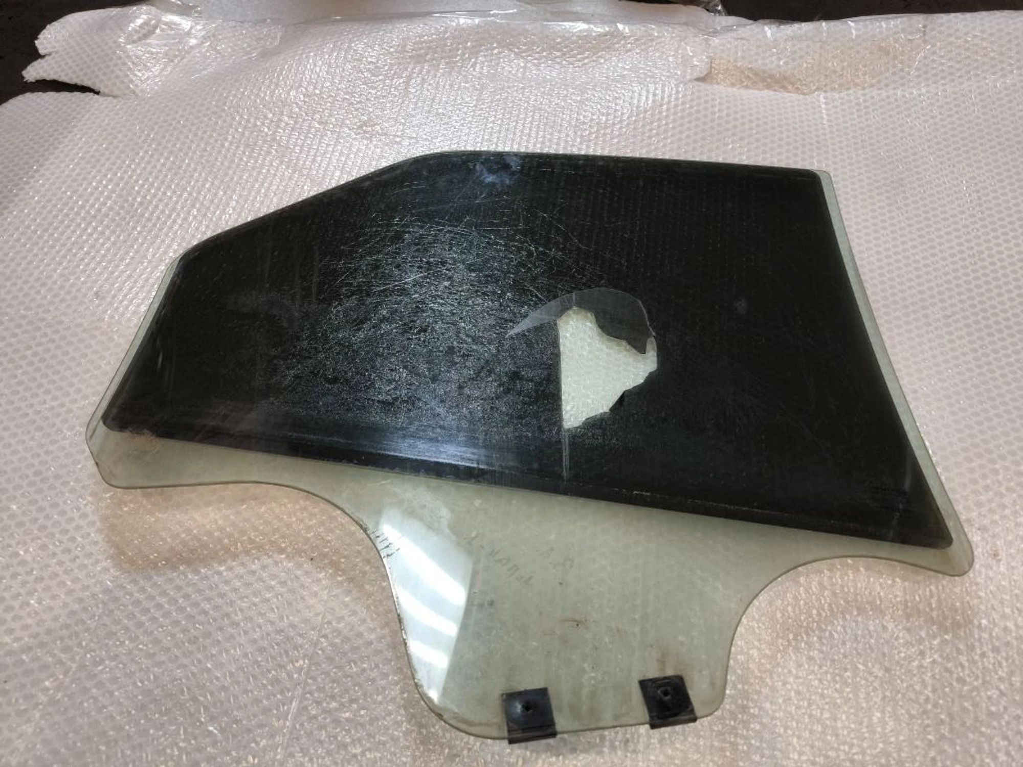 https://ycs.partsauto.market/partsauto-images/thmbs/userImages/d89d66a30f14dbad161fb7a986aa0fe5/part/d7d3d5e4-1c14-462c-b815-b76186c81588_1777792496115.jpg
