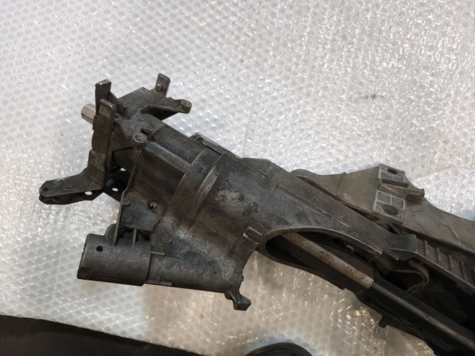 https://ycs.partsauto.market/partsauto-images/thmbs/userImages/d89d66a30f14dbad161fb7a986aa0fe5/part/d834c64b-2fa0-4ccb-918c-01f764be7114_1777792675715.jpg