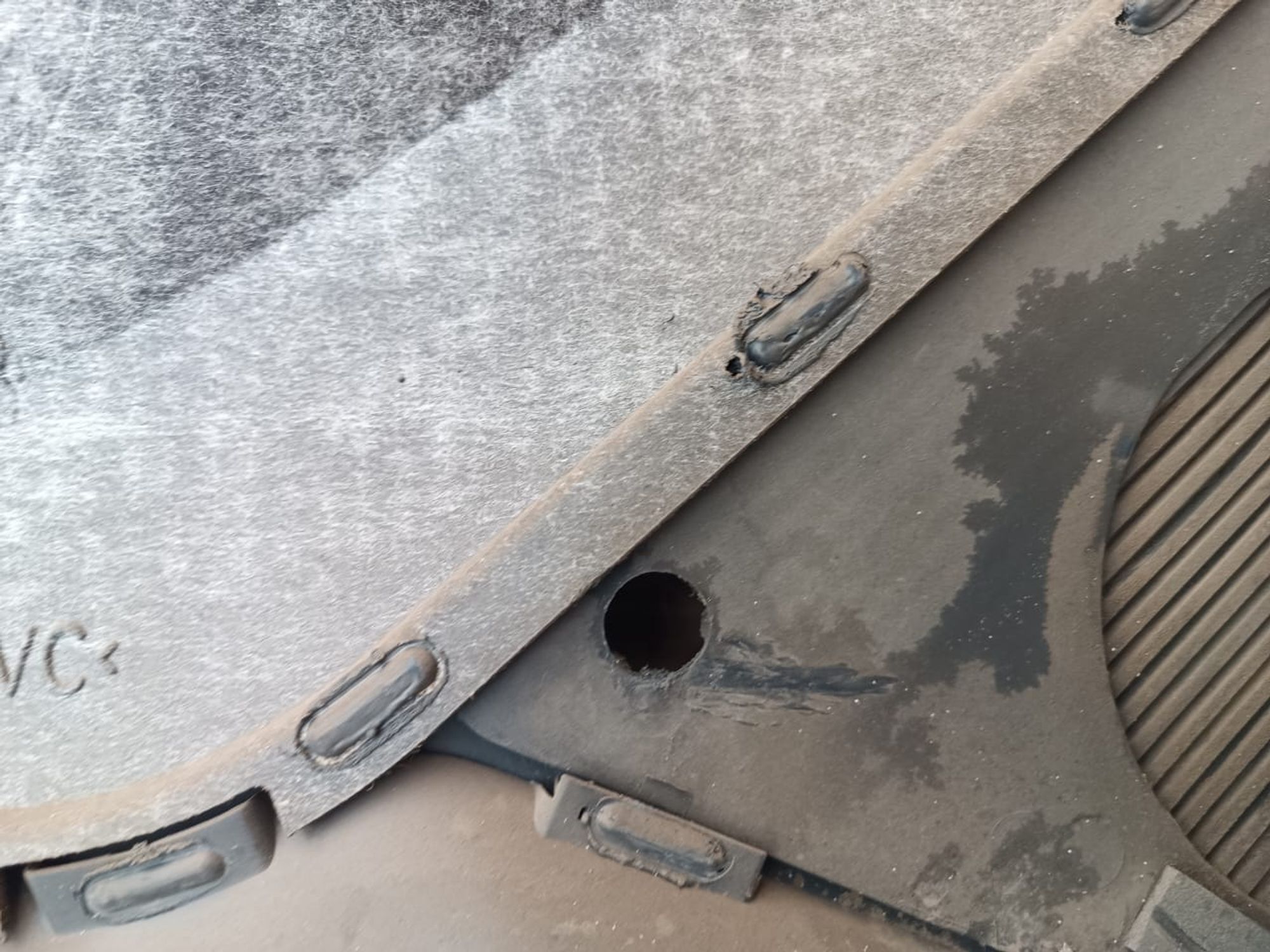 https://ycs.partsauto.market/partsauto-images/thmbs/userImages/d89d66a30f14dbad161fb7a986aa0fe5/part/d9ad1e85-dc90-4006-ac43-f941b907f669_1740554872248.jpg