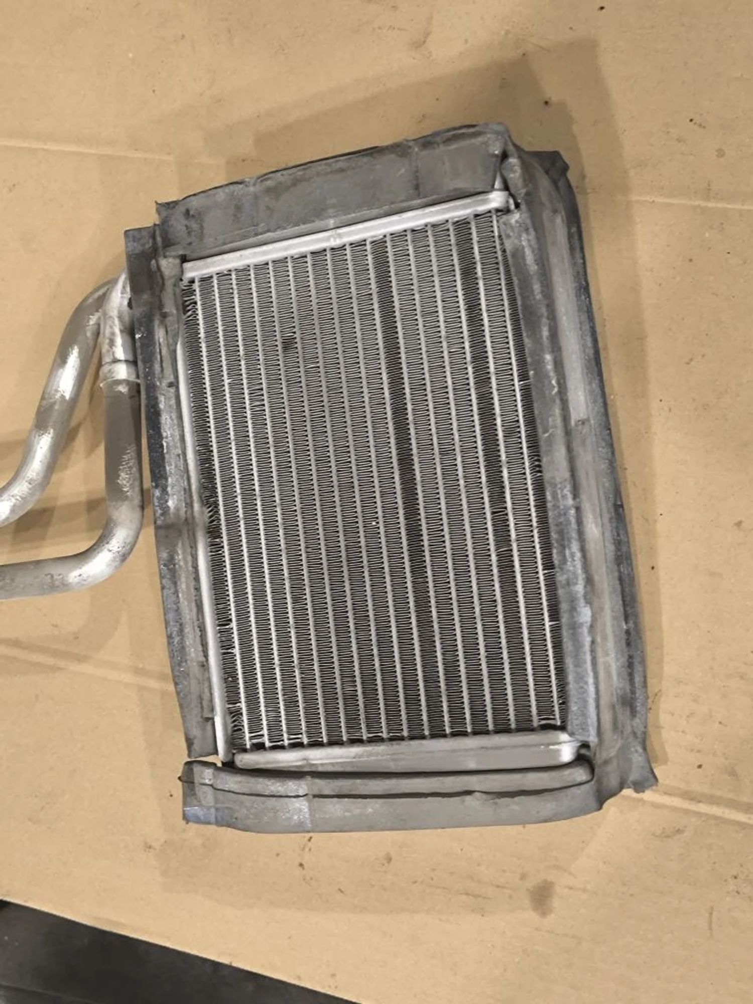 https://ycs.partsauto.market/partsauto-images/thmbs/userImages/d89d66a30f14dbad161fb7a986aa0fe5/part/dad18031-f07a-4782-a67c-3b9dcd948090_1776760434602.jpg