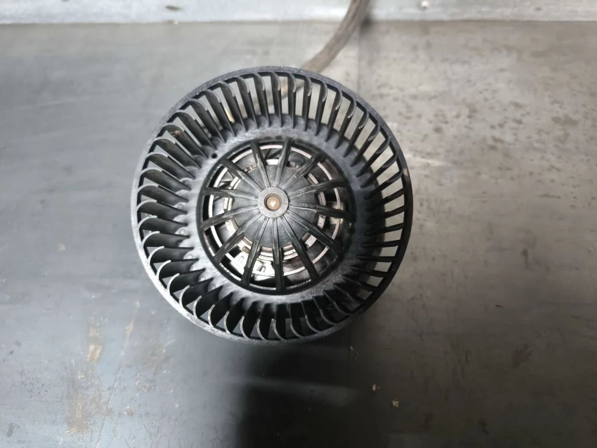 https://ycs.partsauto.market/partsauto-images/thmbs/userImages/d89d66a30f14dbad161fb7a986aa0fe5/part/dc430661-c6ad-4b40-a2ce-b994b68a2597_1780231995465.jpg