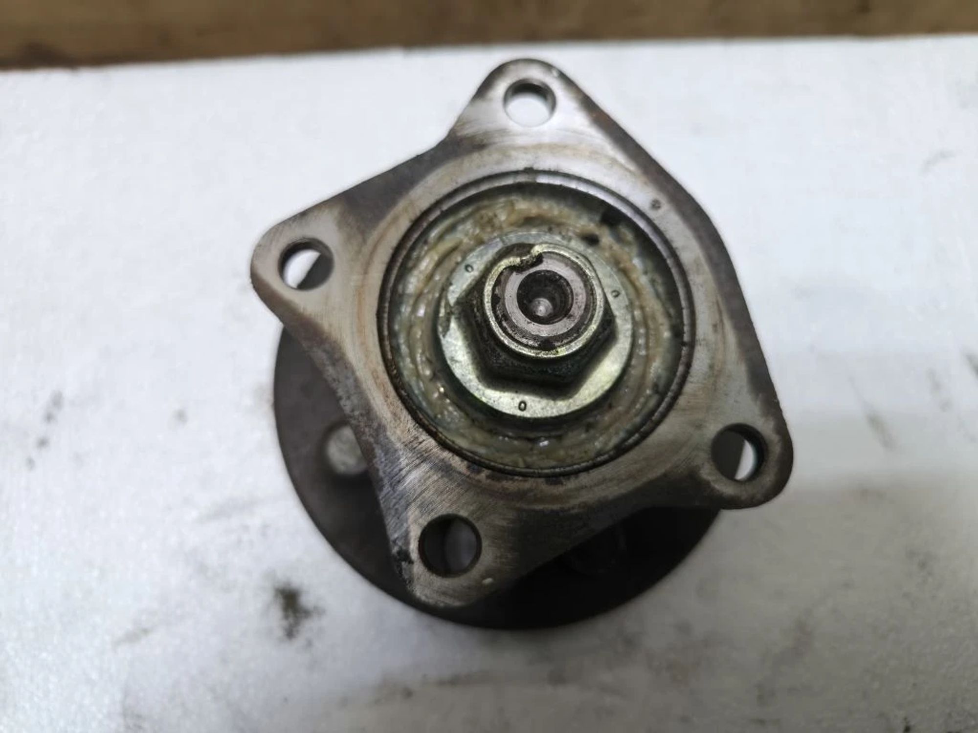 https://ycs.partsauto.market/partsauto-images/thmbs/userImages/d89d66a30f14dbad161fb7a986aa0fe5/part/dd96e175-4ef8-4e7d-8c06-239b04bd4ebd_1776685185996.jpg