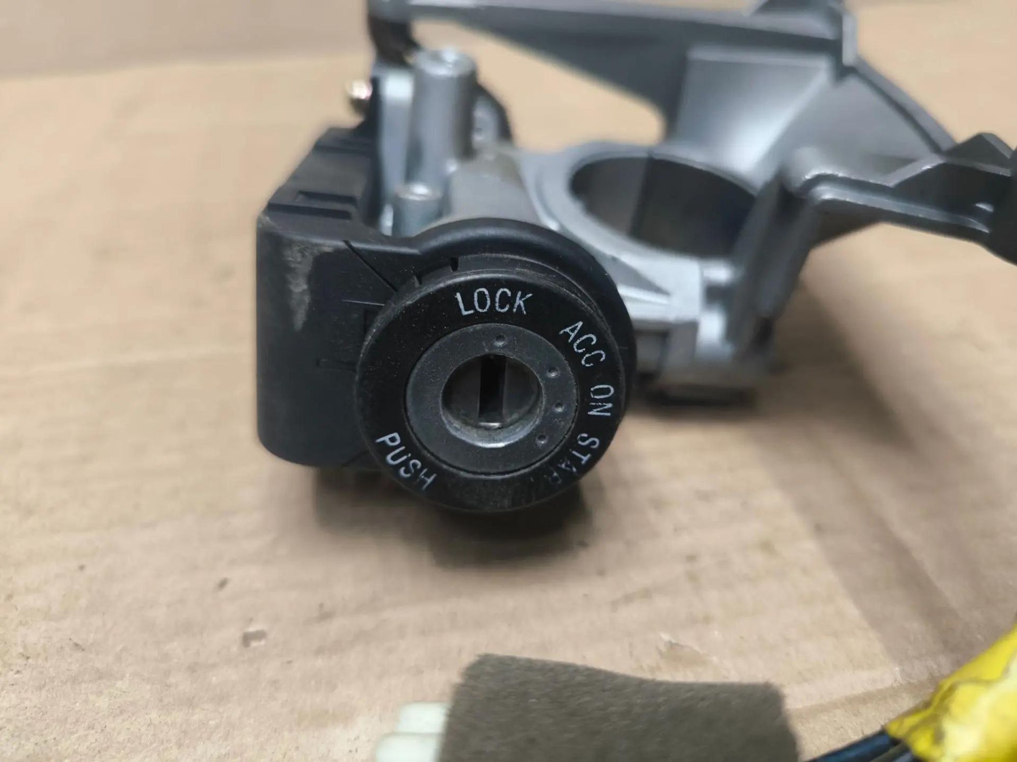 https://ycs.partsauto.market/partsauto-images/thmbs/userImages/d89d66a30f14dbad161fb7a986aa0fe5/part/dda6d04c-b859-41fd-a521-e695dcd7b3e8_1786263315948.jpg