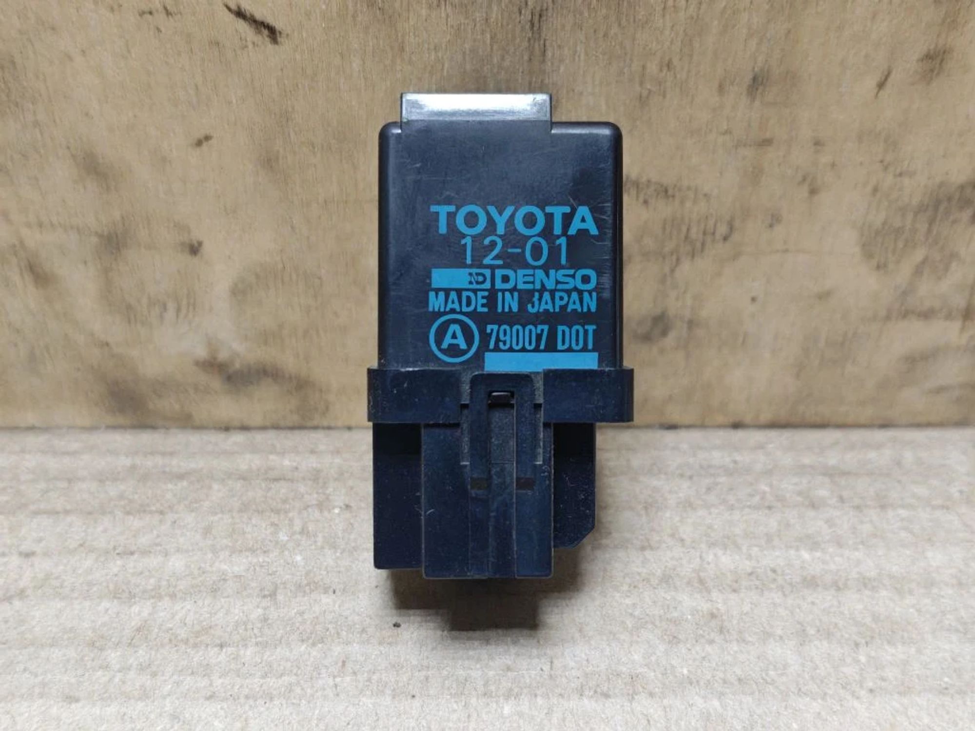 https://ycs.partsauto.market/partsauto-images/thmbs/userImages/d89d66a30f14dbad161fb7a986aa0fe5/part/de098c76-8030-41e7-aae4-ea0b16119802_1769683465580.jpg