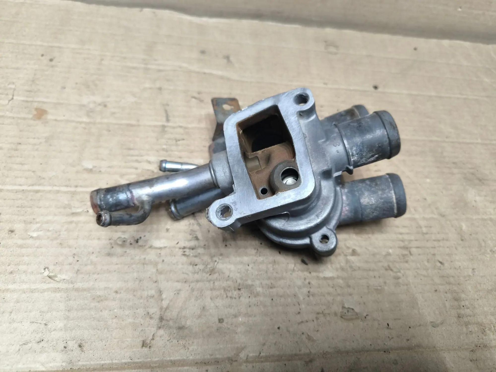 https://ycs.partsauto.market/partsauto-images/thmbs/userImages/d89d66a30f14dbad161fb7a986aa0fe5/part/de369636-709a-4cac-9949-712c3dc70a51_1787032704291.jpg