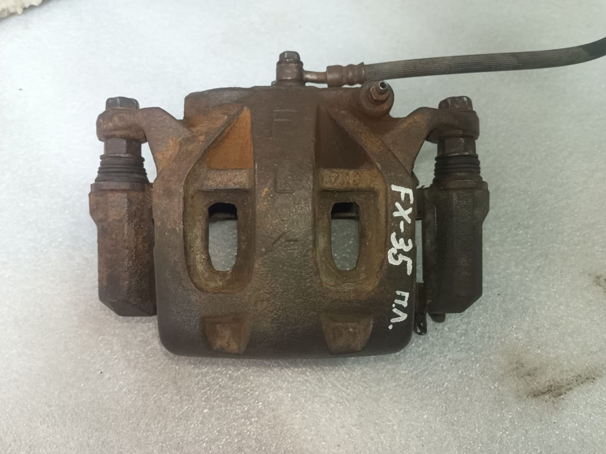 https://ycs.partsauto.market/partsauto-images/thmbs/userImages/d89d66a30f14dbad161fb7a986aa0fe5/part/deb66eb3-bdec-4153-a0fd-585ec2981b8a_1743577183818.jpg