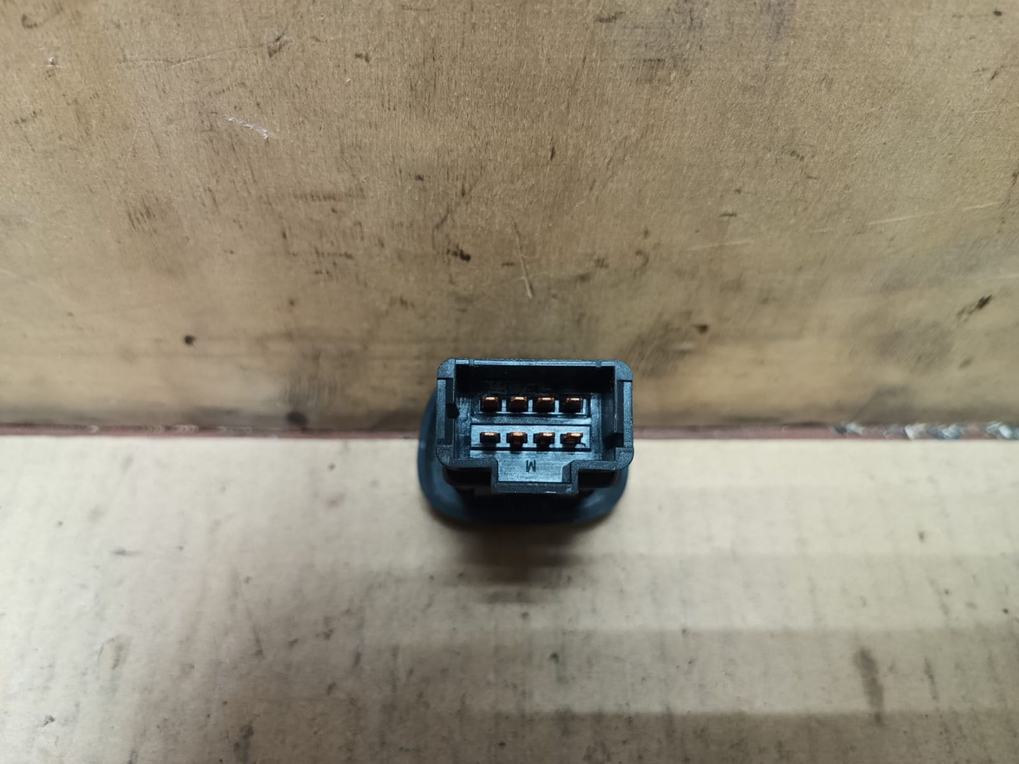 https://ycs.partsauto.market/partsauto-images/thmbs/userImages/d89d66a30f14dbad161fb7a986aa0fe5/part/dfb43a78-57d6-469a-892c-f3c98709356b_1739511367833.jpg