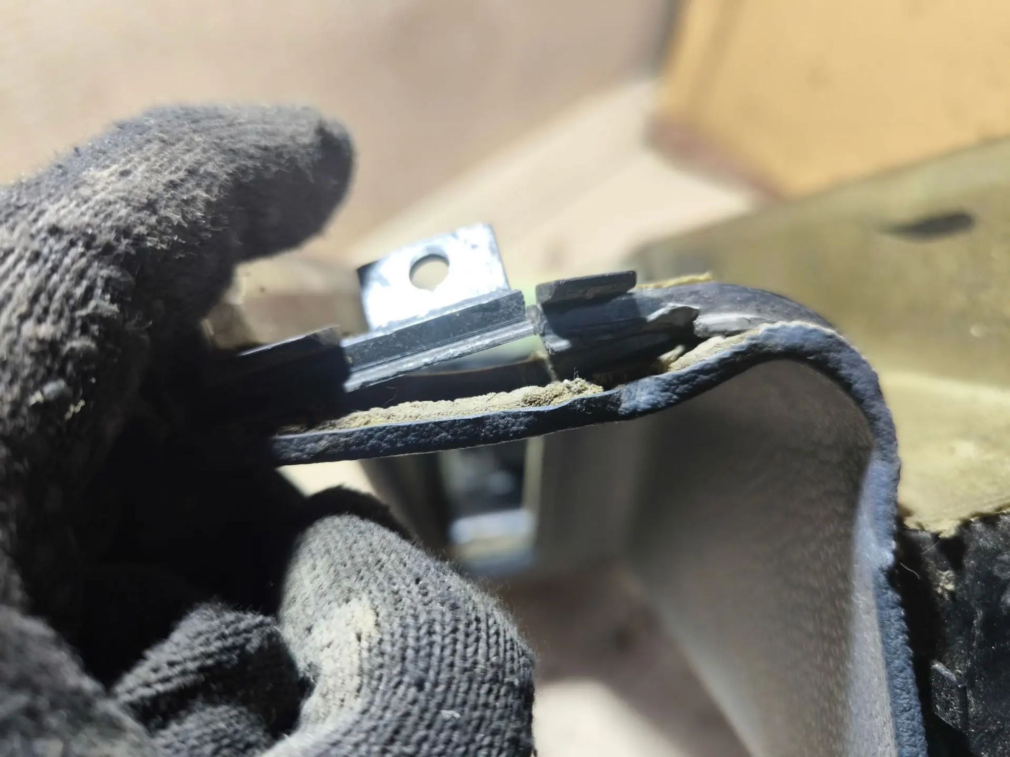 https://ycs.partsauto.market/partsauto-images/thmbs/userImages/d89d66a30f14dbad161fb7a986aa0fe5/part/dfc7d091-2b59-42d4-8a5d-cdfa5d2c9963_1782656226867.jpg