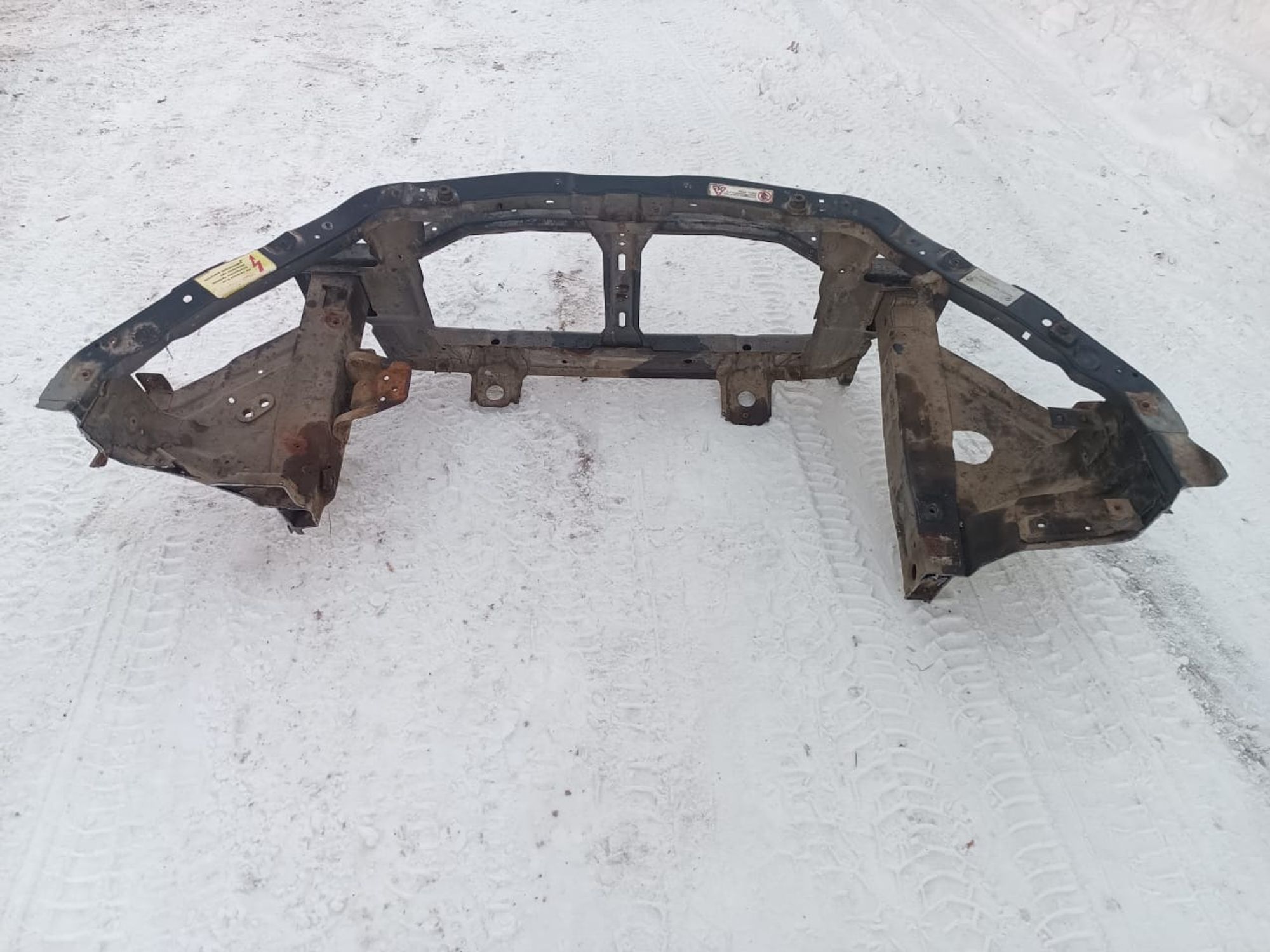https://ycs.partsauto.market/partsauto-images/thmbs/userImages/d89d66a30f14dbad161fb7a986aa0fe5/part/dff45ab1-3363-42b0-8b66-a4ab756c649e_1735110718266.jpg