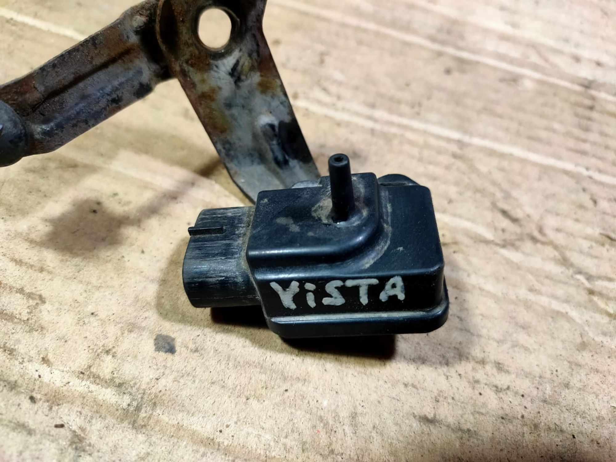 https://ycs.partsauto.market/partsauto-images/thmbs/userImages/d89d66a30f14dbad161fb7a986aa0fe5/part/e11d10f4-52d5-4c4f-b5b2-63d62ba1624e_1718214995722.jpg