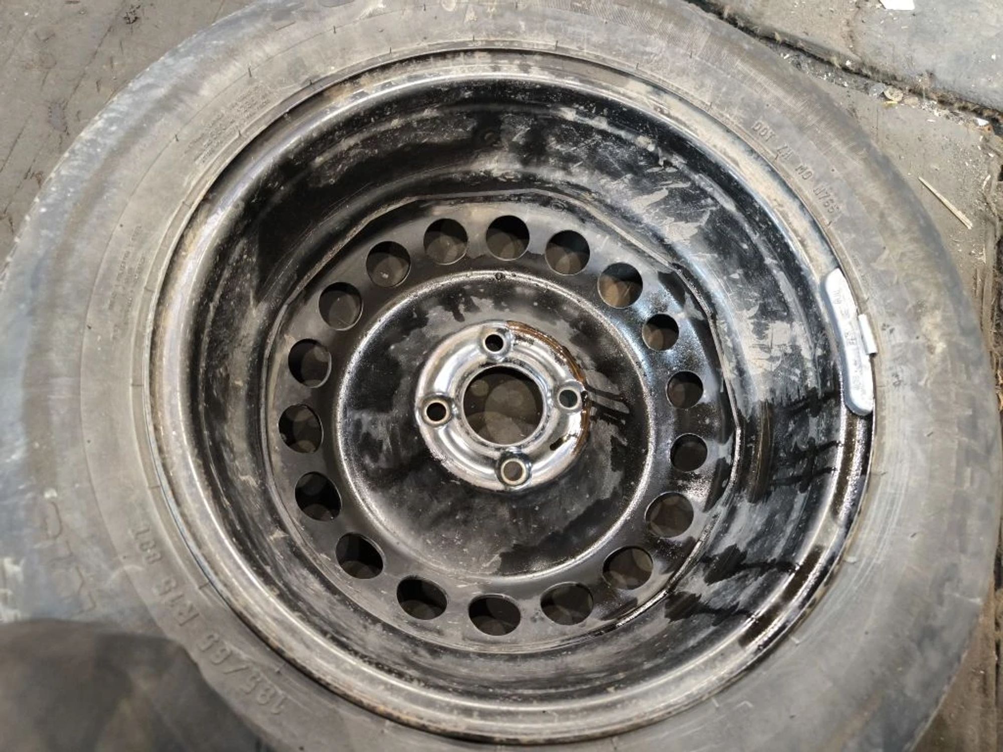 https://ycs.partsauto.market/partsauto-images/thmbs/userImages/d89d66a30f14dbad161fb7a986aa0fe5/part/e2a2eabc-4f11-45da-897f-965e671118ea_1778494099263.jpg