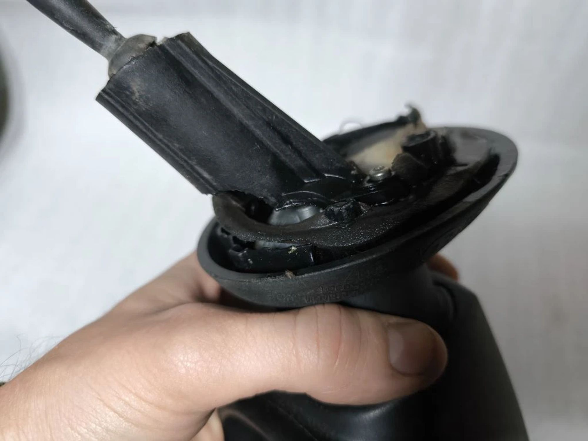 https://ycs.partsauto.market/partsauto-images/thmbs/userImages/d89d66a30f14dbad161fb7a986aa0fe5/part/e2afdcee-3aec-4859-a609-62645f276b1f_1777897179904.jpg