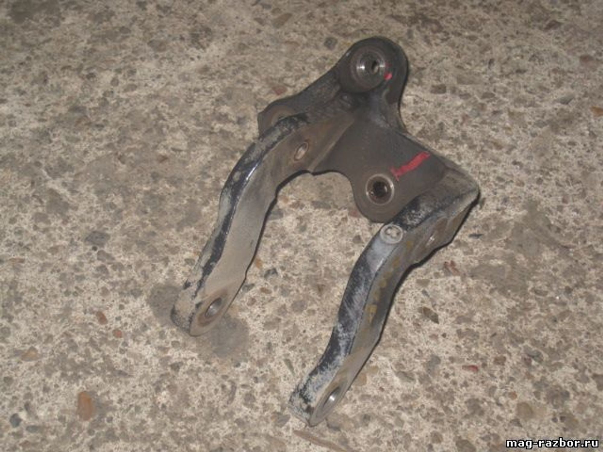 https://ycs.partsauto.market/partsauto-images/thmbs/userImages/d89d66a30f14dbad161fb7a986aa0fe5/part/e3546fac-e938-4d67-9c0b-bdcb027ec53a_1707386481019.jpg
