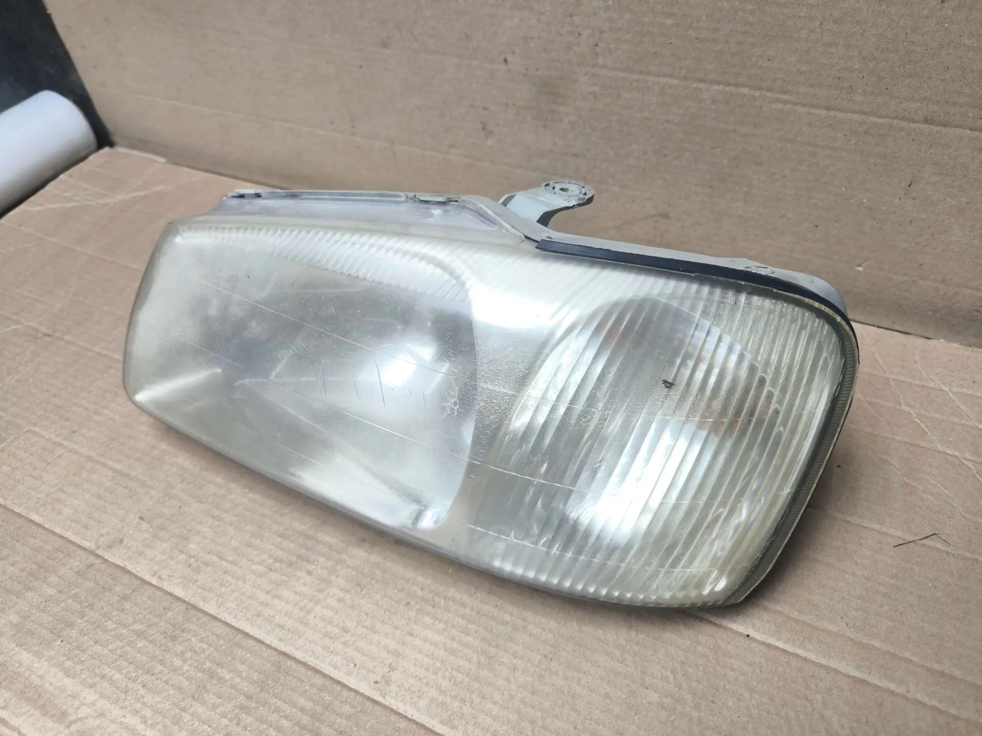https://ycs.partsauto.market/partsauto-images/thmbs/userImages/d89d66a30f14dbad161fb7a986aa0fe5/part/e3b64ab7-643d-4b83-aeaa-b4180eabb829_1785562035455.jpg
