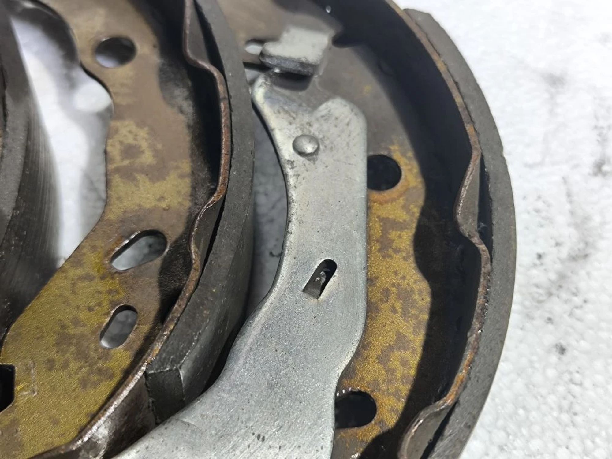 https://ycs.partsauto.market/partsauto-images/thmbs/userImages/d89d66a30f14dbad161fb7a986aa0fe5/part/e55e8914-bf63-4808-9d1a-b53cc3a51a32_1780495793116.jpg