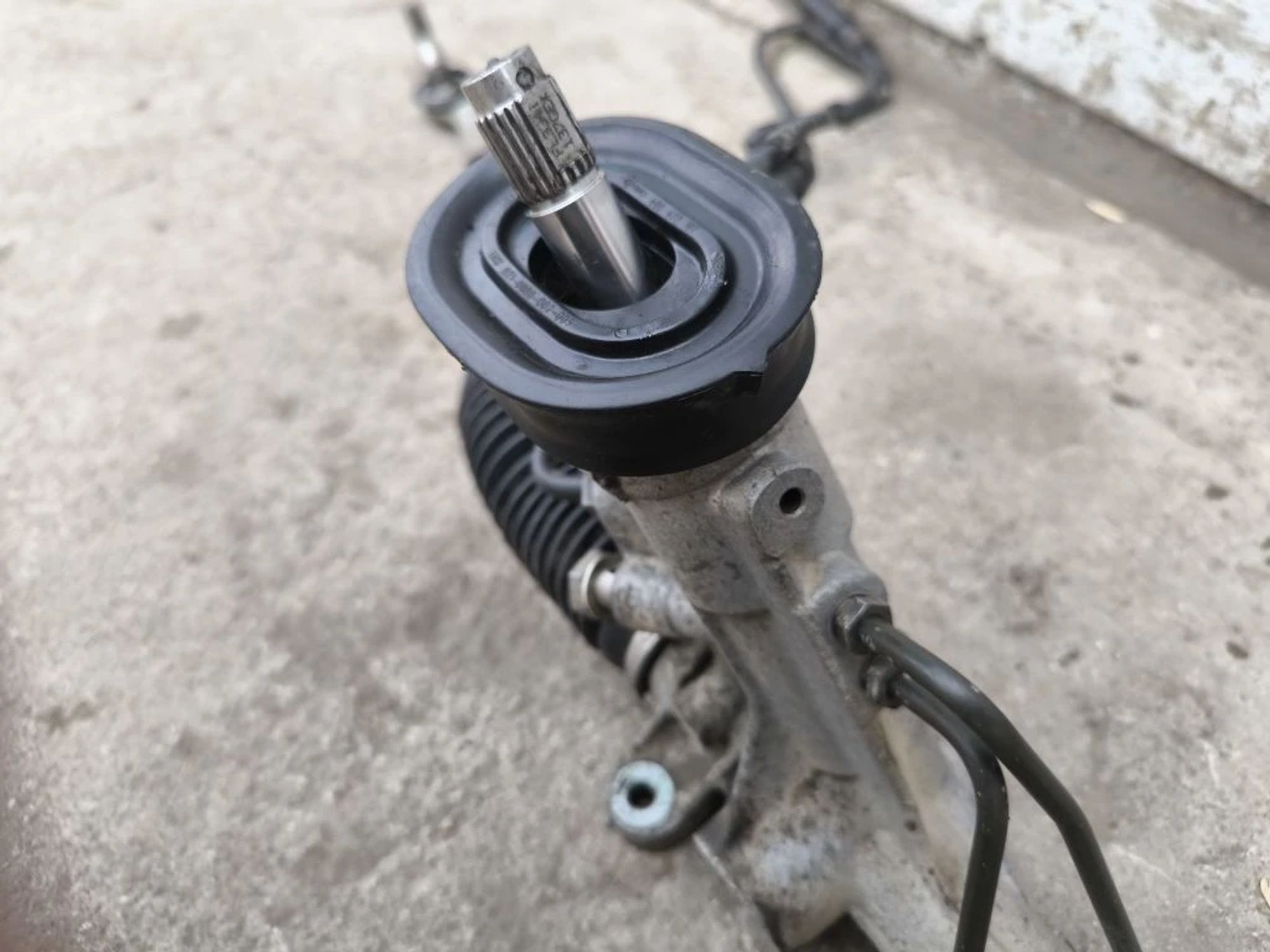 https://ycs.partsauto.market/partsauto-images/thmbs/userImages/d89d66a30f14dbad161fb7a986aa0fe5/part/e6c82a99-2d42-401a-9c68-fb1491fd82ce_1776668493051.jpg