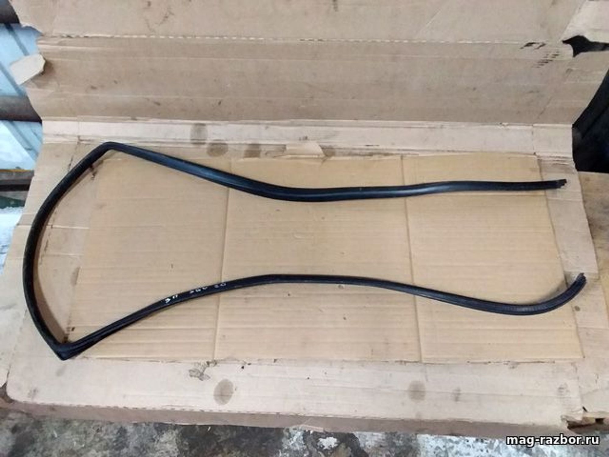 https://ycs.partsauto.market/partsauto-images/thmbs/userImages/d89d66a30f14dbad161fb7a986aa0fe5/part/e6d5fa4f-0051-4463-b693-5771e9c5a401_1701695080137.jpg