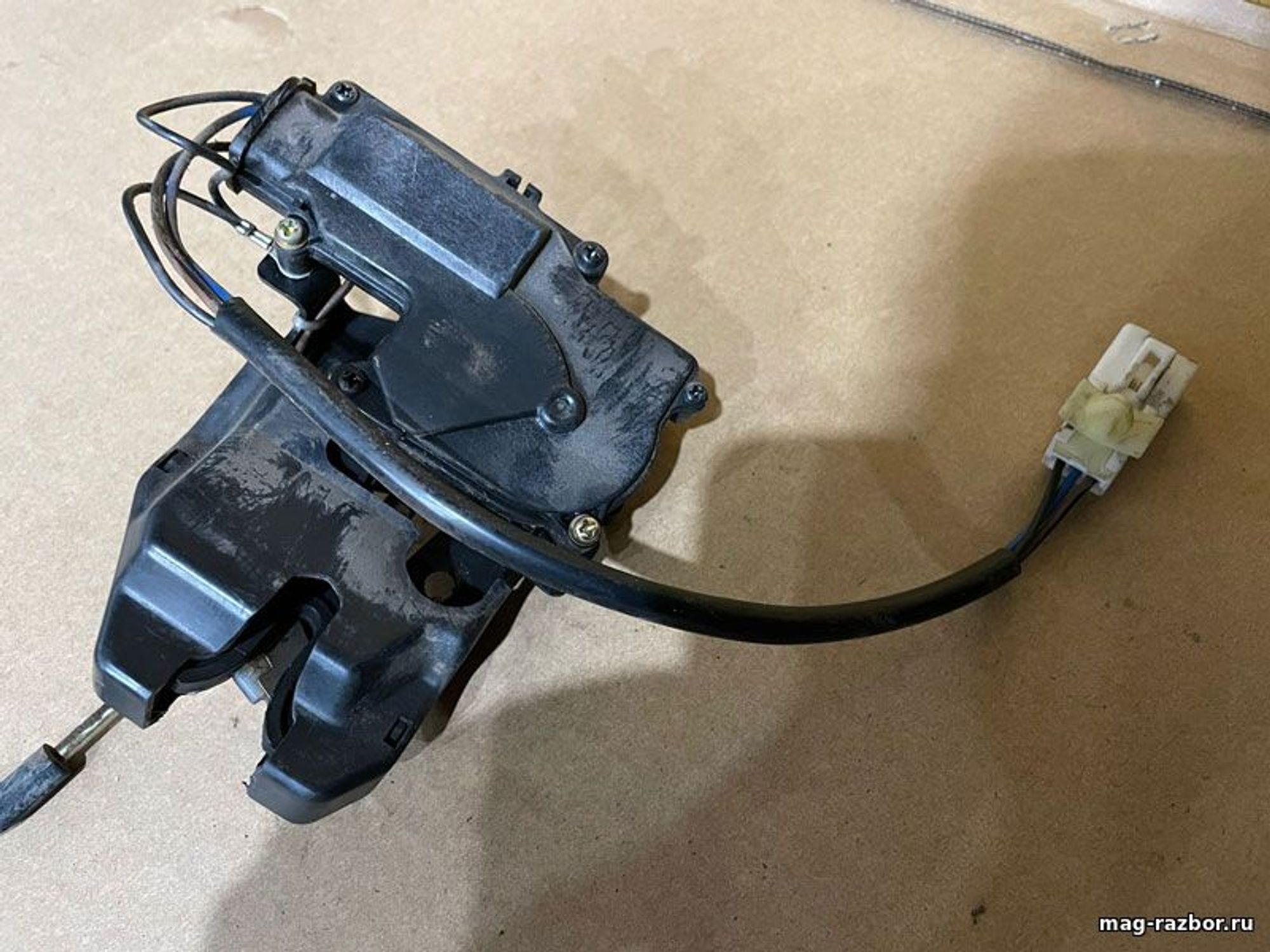 https://ycs.partsauto.market/partsauto-images/thmbs/userImages/d89d66a30f14dbad161fb7a986aa0fe5/part/e73cce3f-97f5-4a2c-a797-a54fc15091ae_1718182160176.jpg