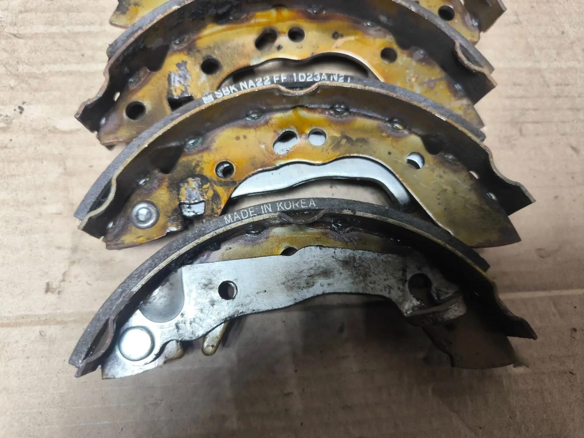 https://ycs.partsauto.market/partsauto-images/thmbs/userImages/d89d66a30f14dbad161fb7a986aa0fe5/part/e77c3ac4-6f01-4b61-8452-b93994d94403_1786881979992.jpg
