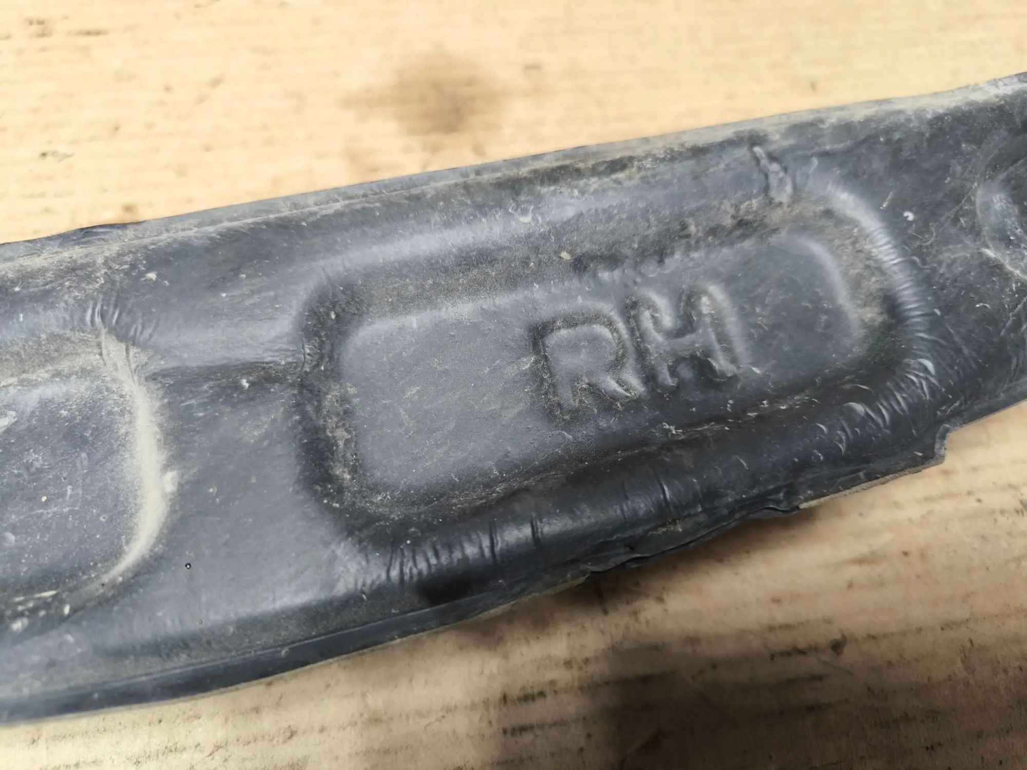 https://ycs.partsauto.market/partsauto-images/thmbs/userImages/d89d66a30f14dbad161fb7a986aa0fe5/part/e7a7adbe-948d-4c6f-9a5e-502eb6f75e65_1784891250659.jpg