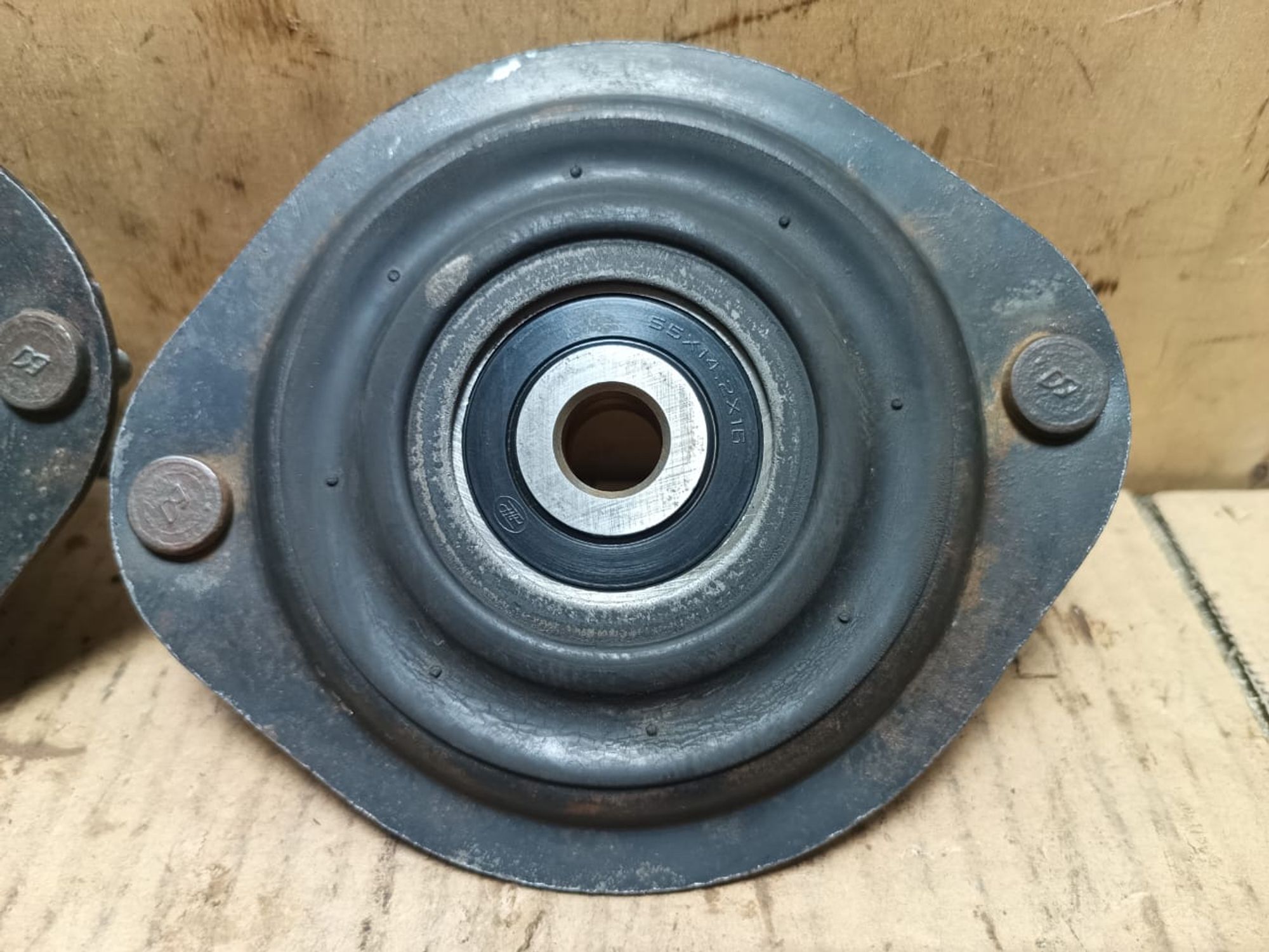 https://ycs.partsauto.market/partsauto-images/thmbs/userImages/d89d66a30f14dbad161fb7a986aa0fe5/part/e7ec60df-3565-418f-add2-f4a0adbb0247_1740646419108.jpg