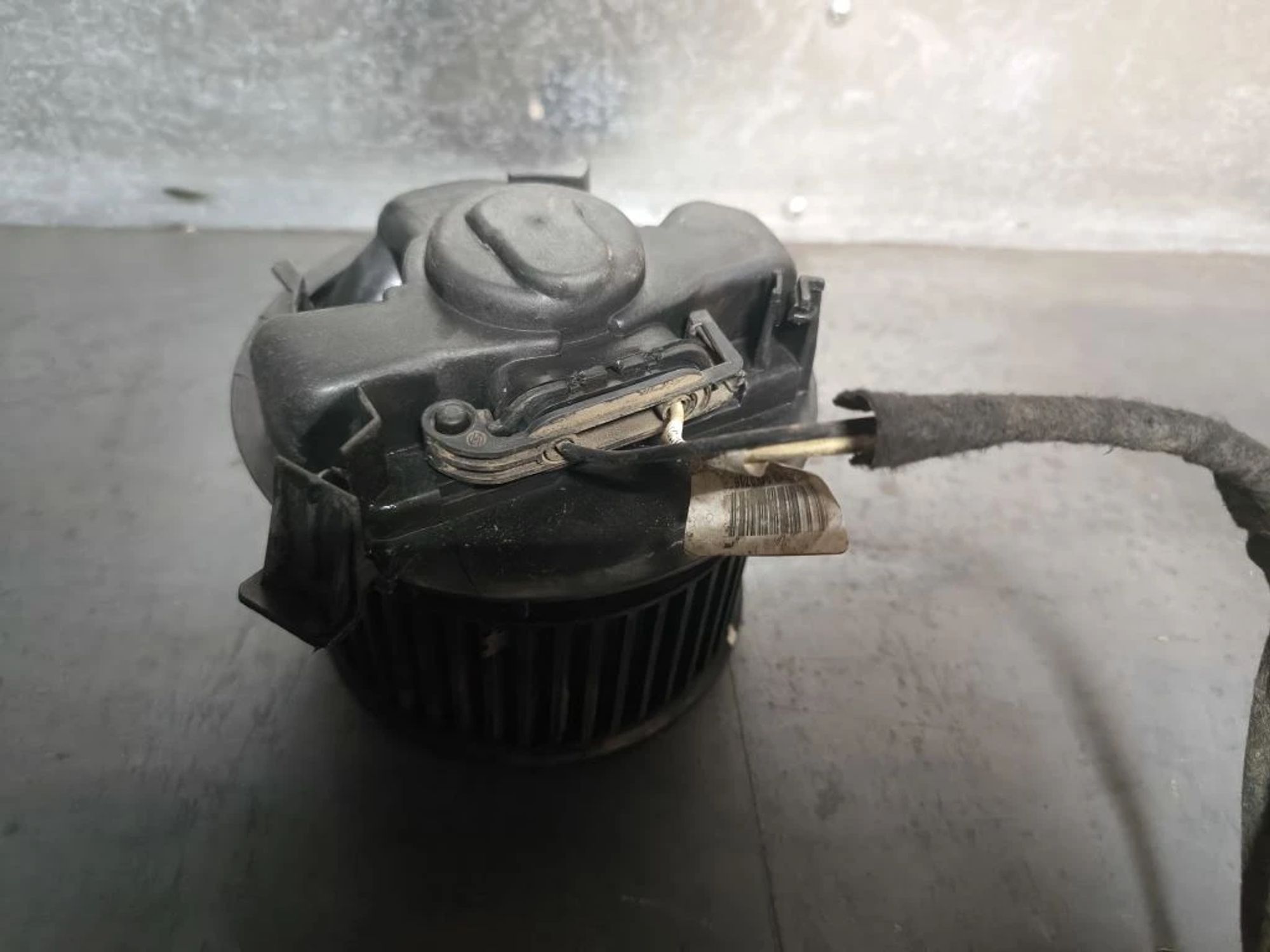 https://ycs.partsauto.market/partsauto-images/thmbs/userImages/d89d66a30f14dbad161fb7a986aa0fe5/part/e8230628-c1b0-4c03-ac71-01055af2d059_1780231995364.jpg