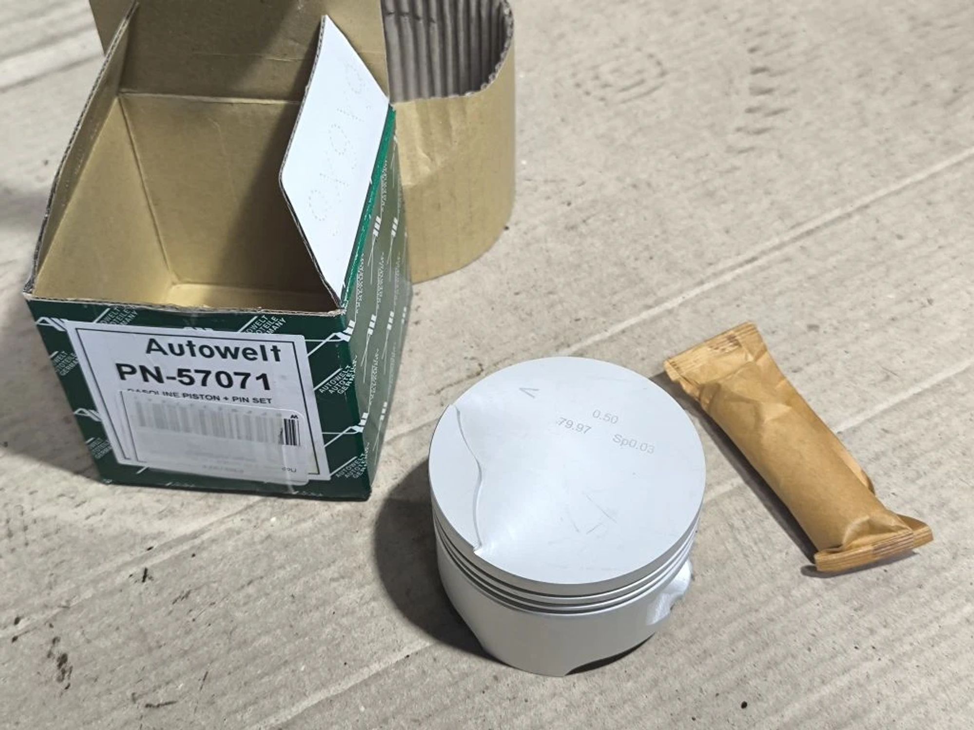https://ycs.partsauto.market/partsauto-images/thmbs/userImages/d89d66a30f14dbad161fb7a986aa0fe5/part/e89c3e88-4f3b-4a80-be77-e46af1c5f087_1781075571139.jpg