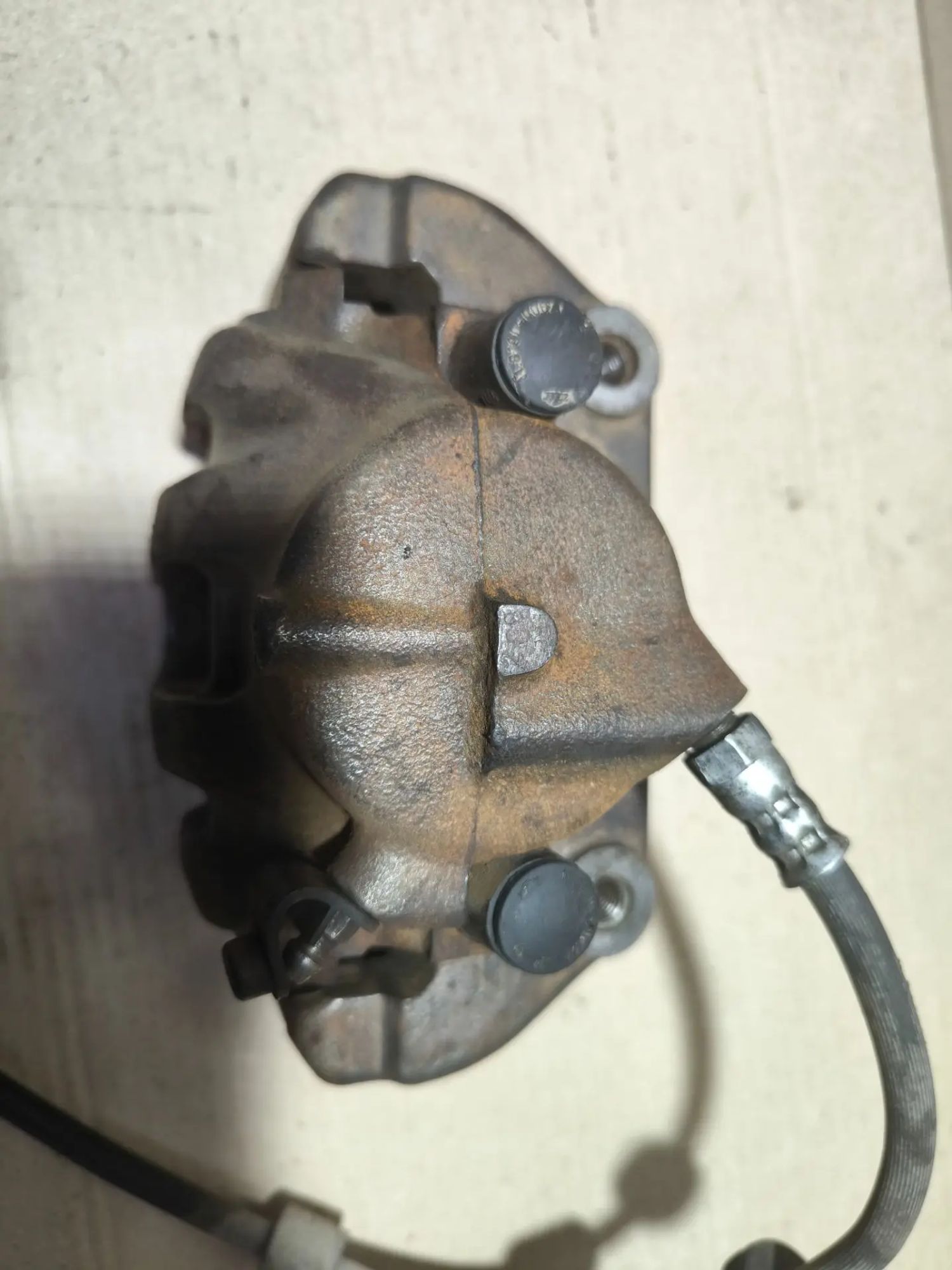 https://ycs.partsauto.market/partsauto-images/thmbs/userImages/d89d66a30f14dbad161fb7a986aa0fe5/part/e9790ba7-f244-45b3-a4c1-5ee3c9744fd3_1782998541861.jpg