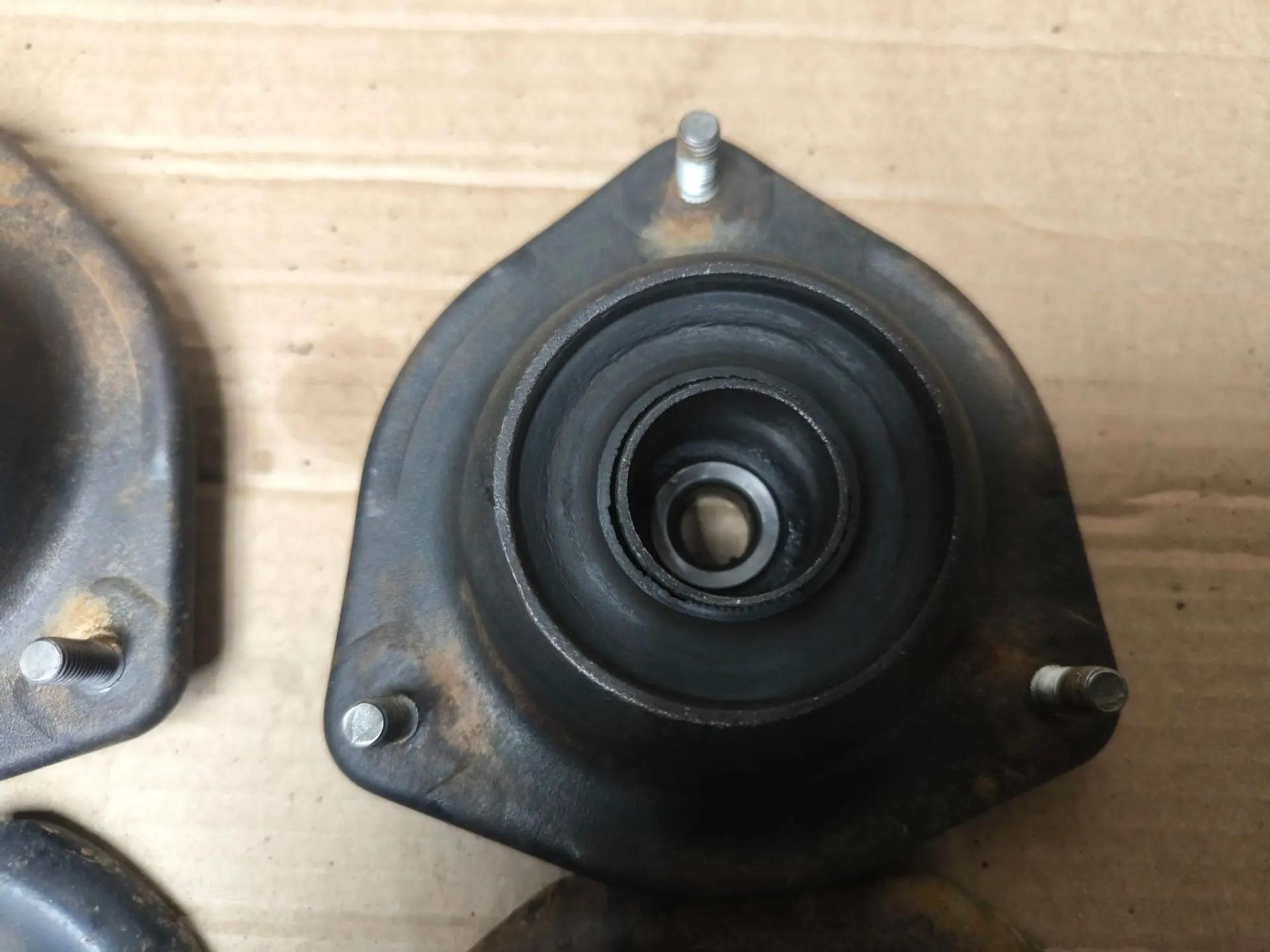 https://ycs.partsauto.market/partsauto-images/thmbs/userImages/d89d66a30f14dbad161fb7a986aa0fe5/part/e9c28ad1-4e62-4d29-adfa-c0794de05279_1786976762187.jpg