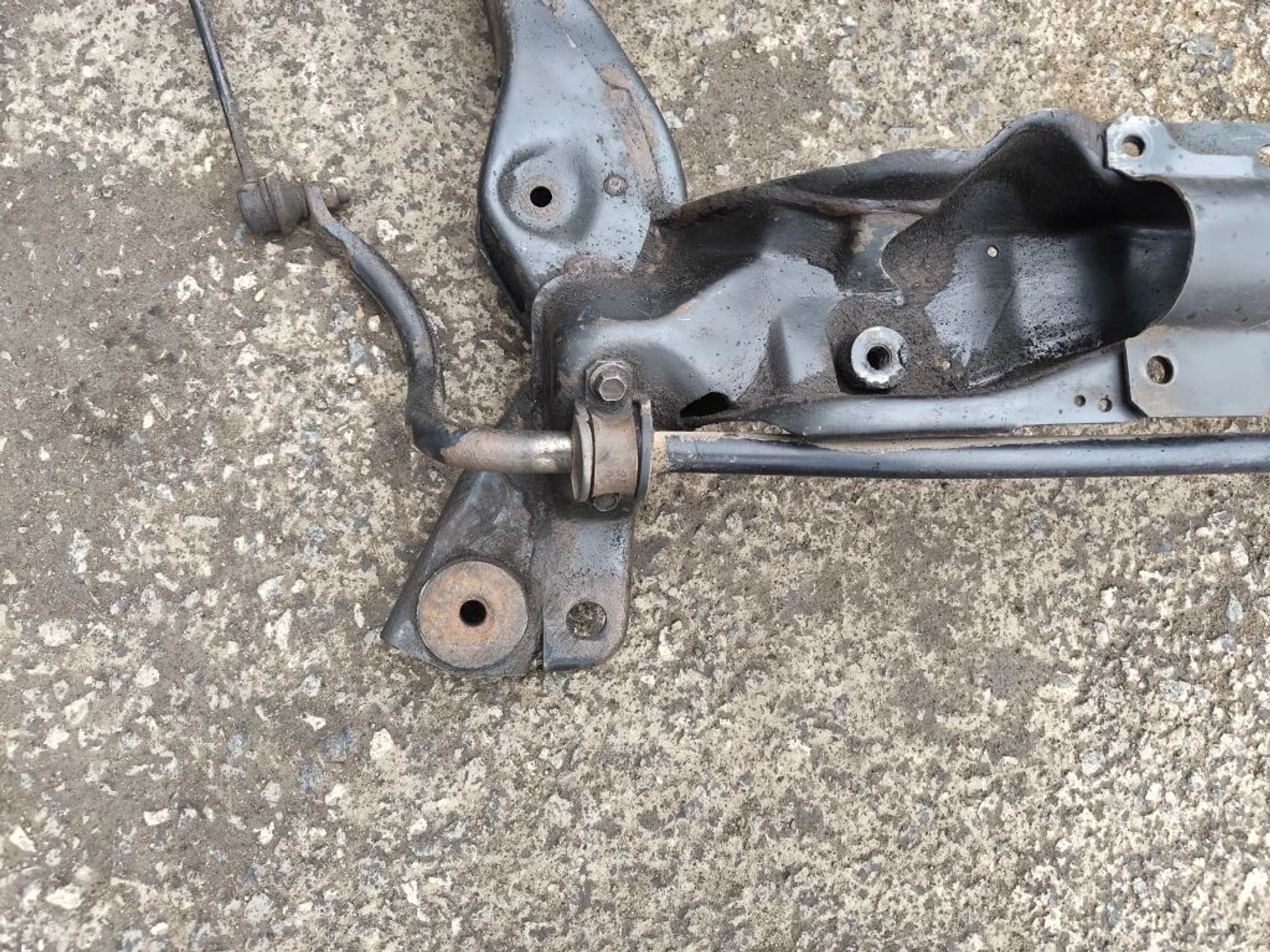 https://ycs.partsauto.market/partsauto-images/thmbs/userImages/d89d66a30f14dbad161fb7a986aa0fe5/part/ea1869fa-c3c1-4db0-b55e-47817ed0fc1f_1776937012980.jpg