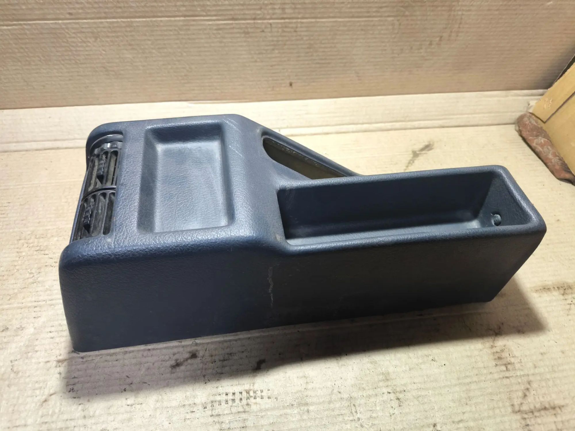 https://ycs.partsauto.market/partsauto-images/thmbs/userImages/d89d66a30f14dbad161fb7a986aa0fe5/part/ea32d06e-e7ab-413a-bff5-c97749f57b21_1782656226501.jpg