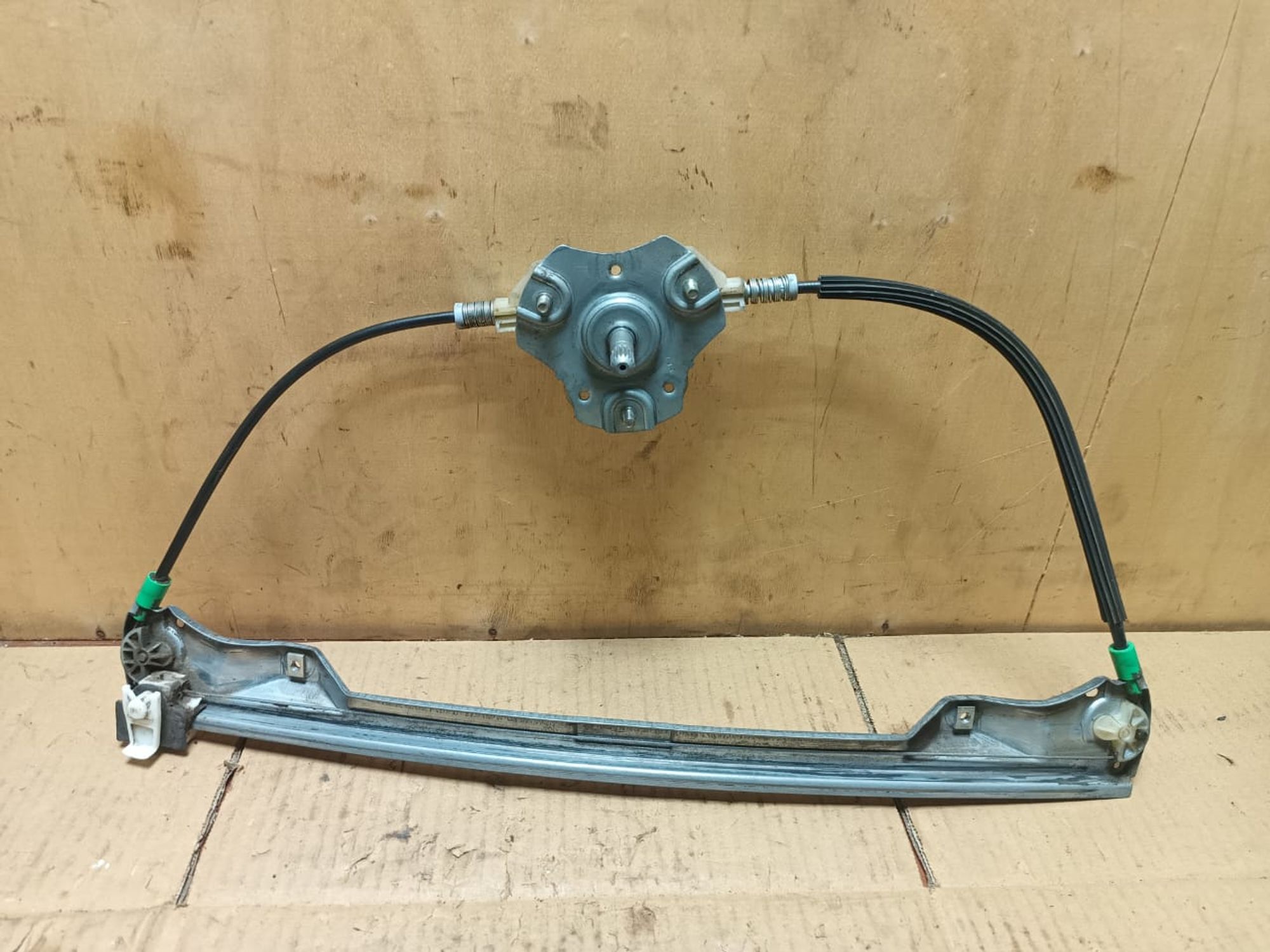 https://ycs.partsauto.market/partsauto-images/thmbs/userImages/d89d66a30f14dbad161fb7a986aa0fe5/part/ebdca7c5-4f49-4139-b2dc-c49e37bdb190_1739439188305.jpg