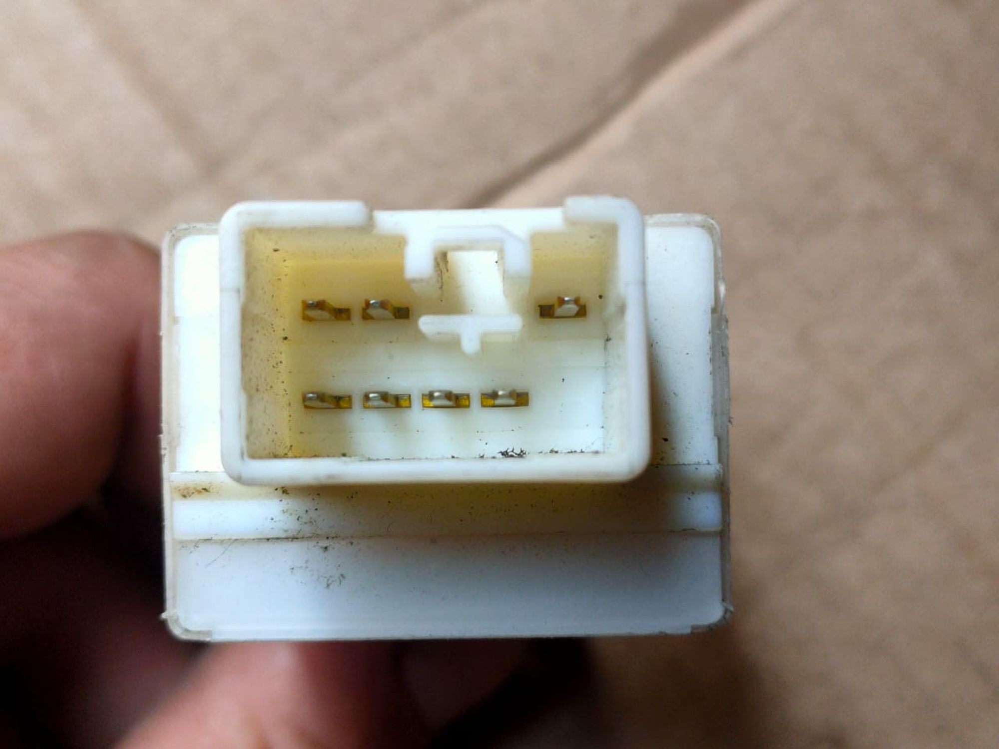 https://ycs.partsauto.market/partsauto-images/thmbs/userImages/d89d66a30f14dbad161fb7a986aa0fe5/part/ec64ddb5-0024-4a11-8c55-3bc701e6a3d9_1718714556510.jpg