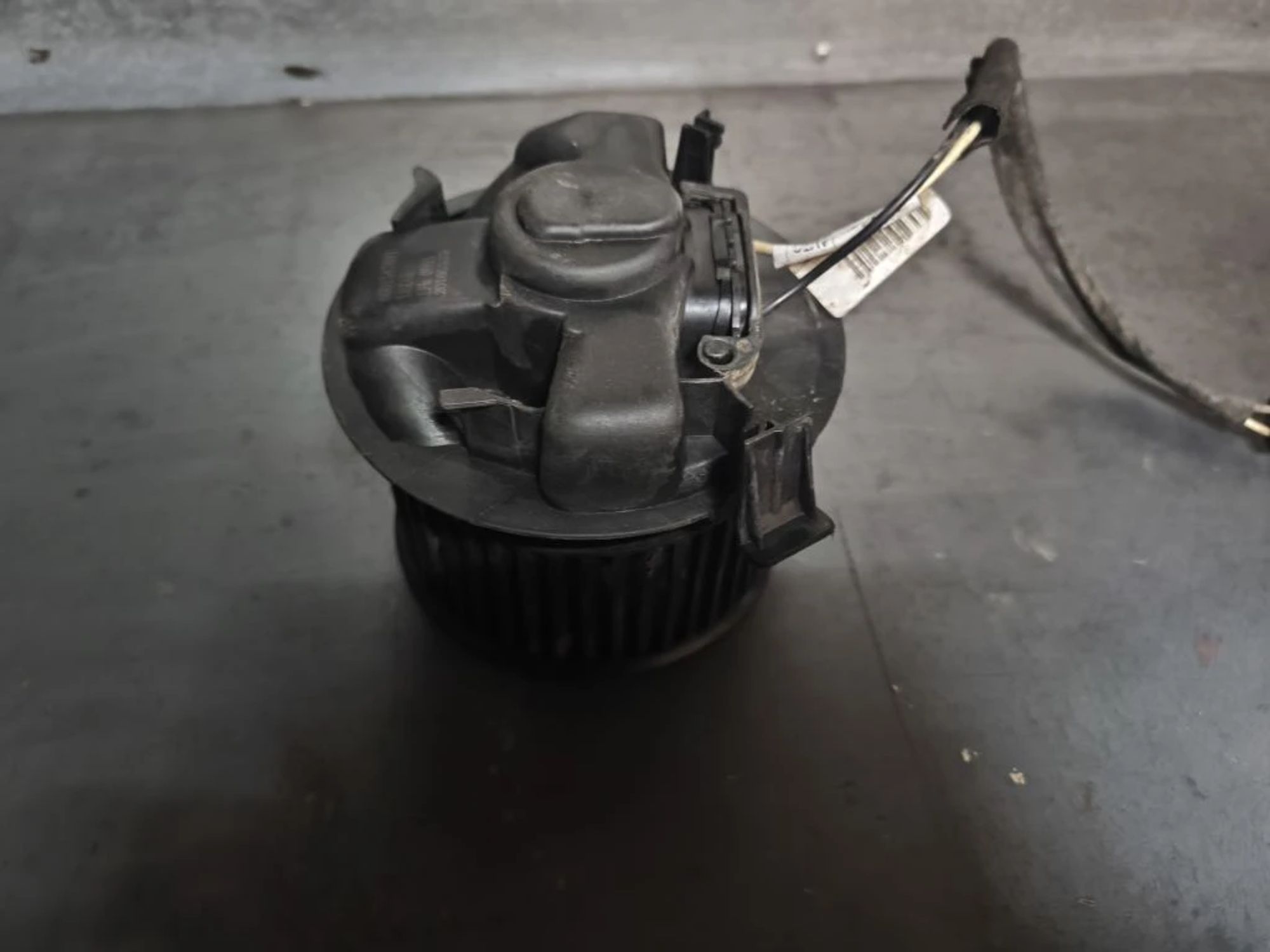 https://ycs.partsauto.market/partsauto-images/thmbs/userImages/d89d66a30f14dbad161fb7a986aa0fe5/part/ecdd761a-f727-41a2-968e-a9eda0addf15_1780231995463.jpg
