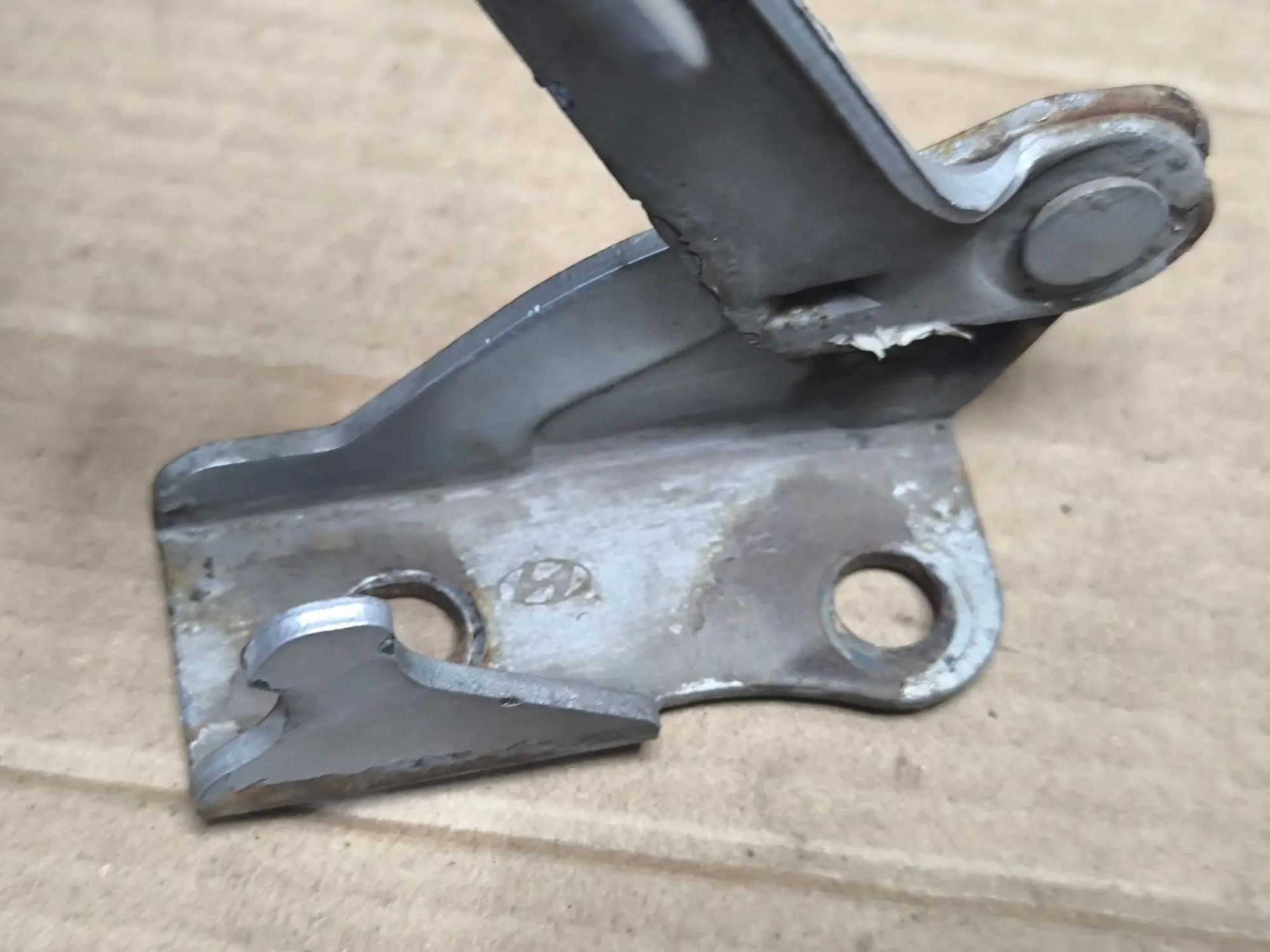 https://ycs.partsauto.market/partsauto-images/thmbs/userImages/d89d66a30f14dbad161fb7a986aa0fe5/part/ef3739a0-f9fd-486a-b0d2-a3b0820e8cb3_1785565327976.jpg