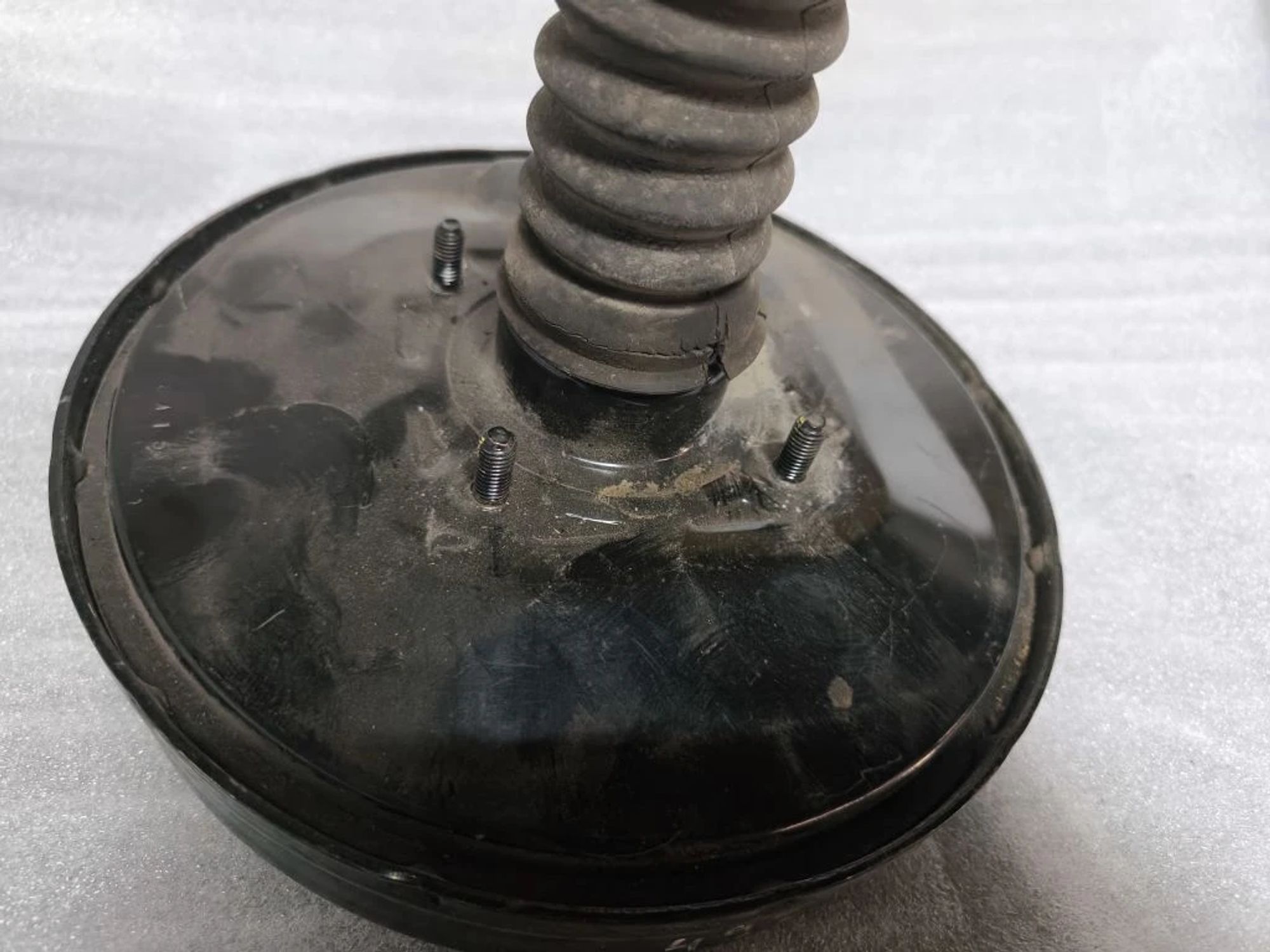 https://ycs.partsauto.market/partsauto-images/thmbs/userImages/d89d66a30f14dbad161fb7a986aa0fe5/part/ef8020f2-49b4-4d1f-8475-8c4475b8a192_1778735834967.jpg