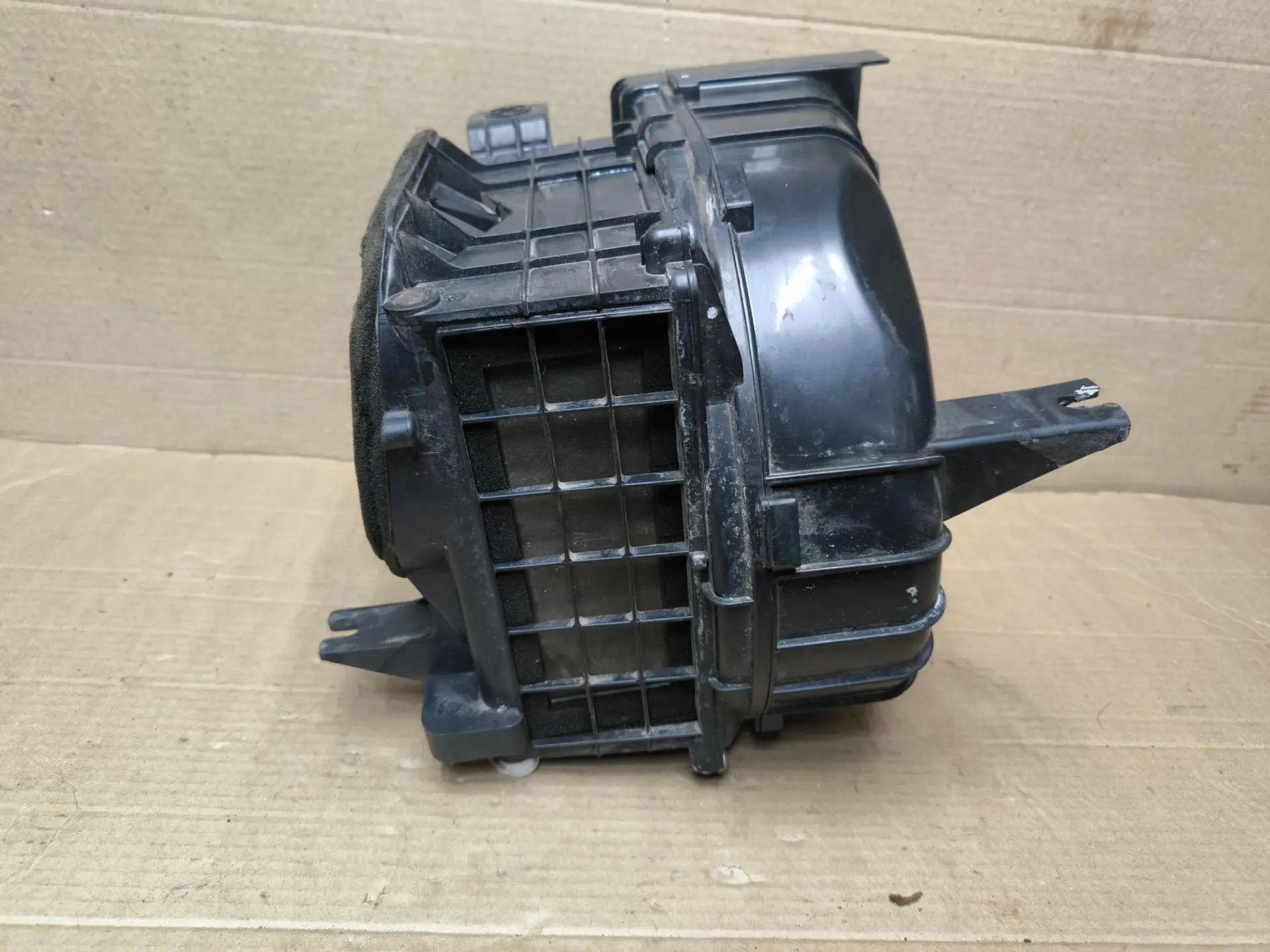https://ycs.partsauto.market/partsauto-images/thmbs/userImages/d89d66a30f14dbad161fb7a986aa0fe5/part/f03568e7-ebec-494e-b06a-d5dd3abb9b30_1786974660261.jpg