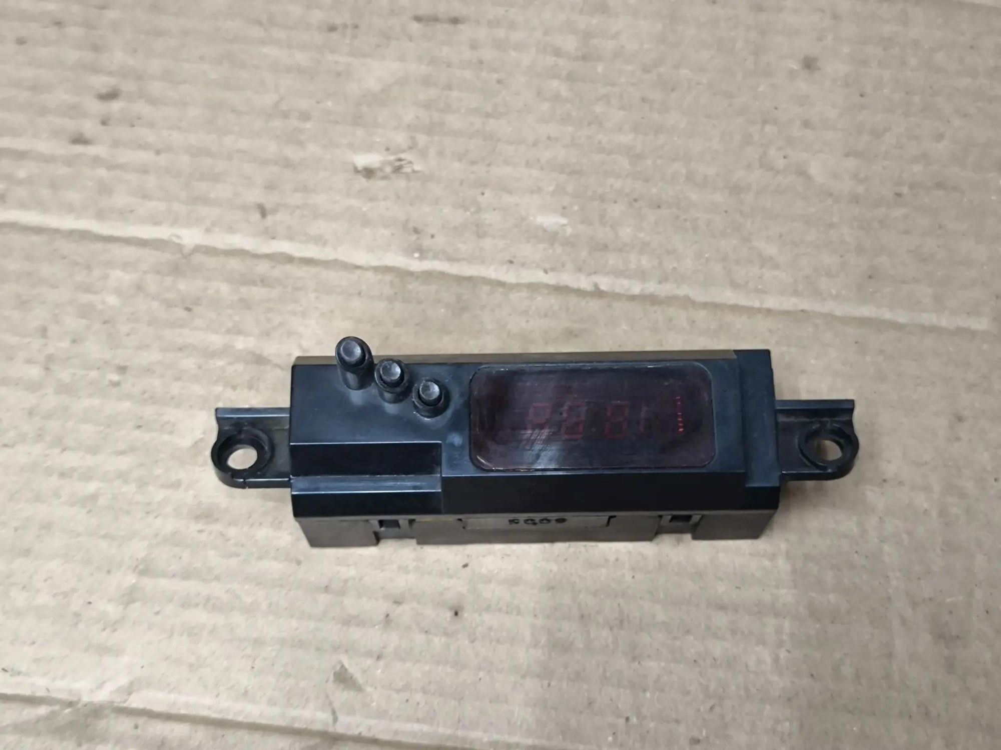 https://ycs.partsauto.market/partsauto-images/thmbs/userImages/d89d66a30f14dbad161fb7a986aa0fe5/part/f26b10d3-61f8-41f6-8c2f-c74ffd9a68be_1786285343867.jpg