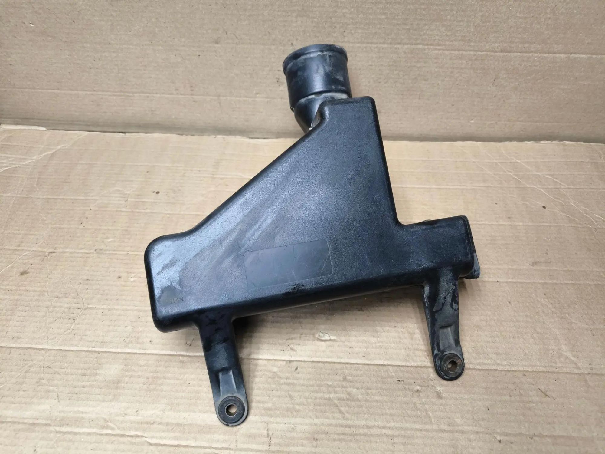 https://ycs.partsauto.market/partsauto-images/thmbs/userImages/d89d66a30f14dbad161fb7a986aa0fe5/part/f2797478-31fc-43bc-aa97-c64698b7ffd6_1786975446361.jpg