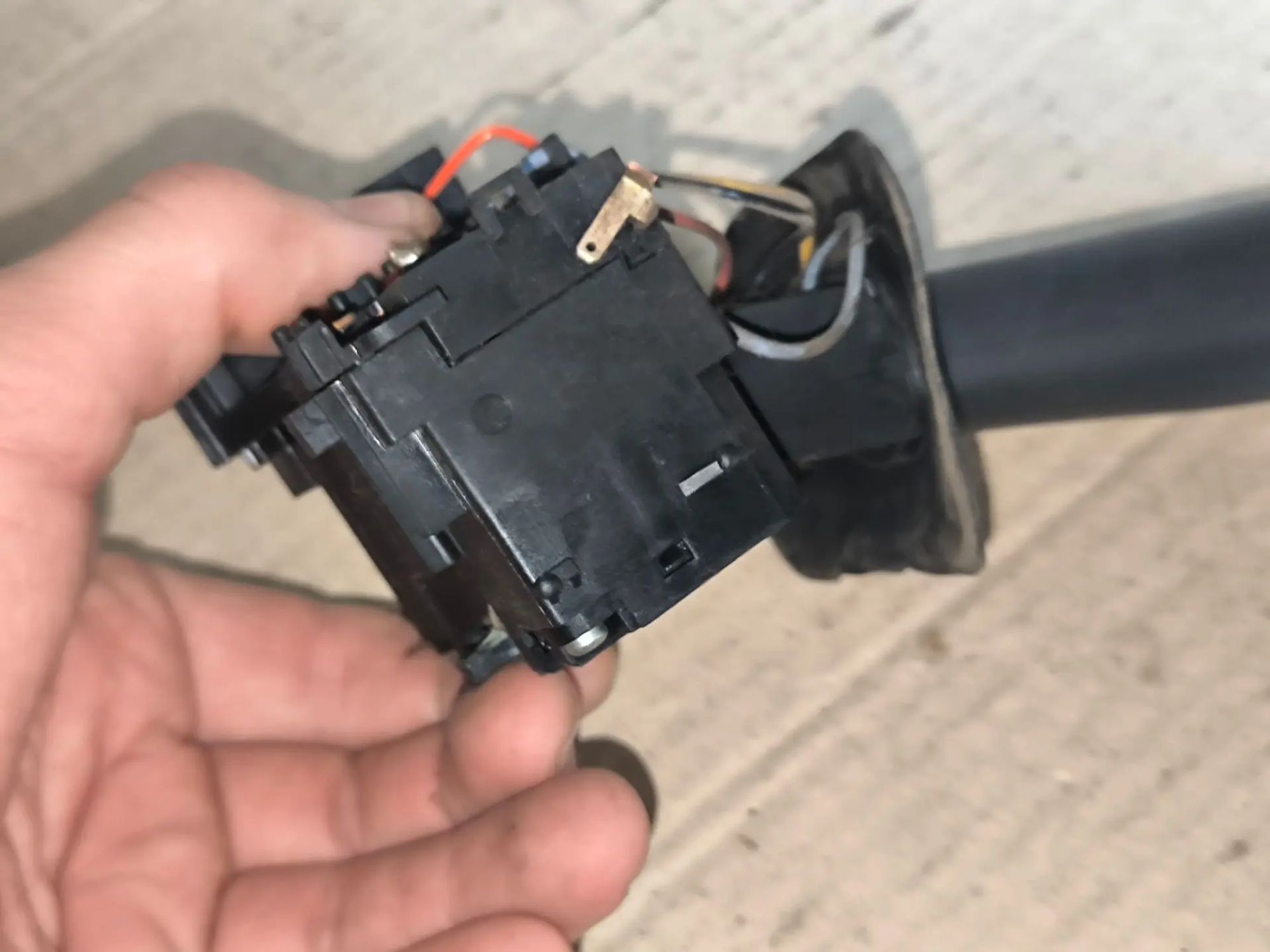 https://ycs.partsauto.market/partsauto-images/thmbs/userImages/d89d66a30f14dbad161fb7a986aa0fe5/part/f2de45c1-8095-4769-98cd-89a2f25f1358_1781673751481.jpg