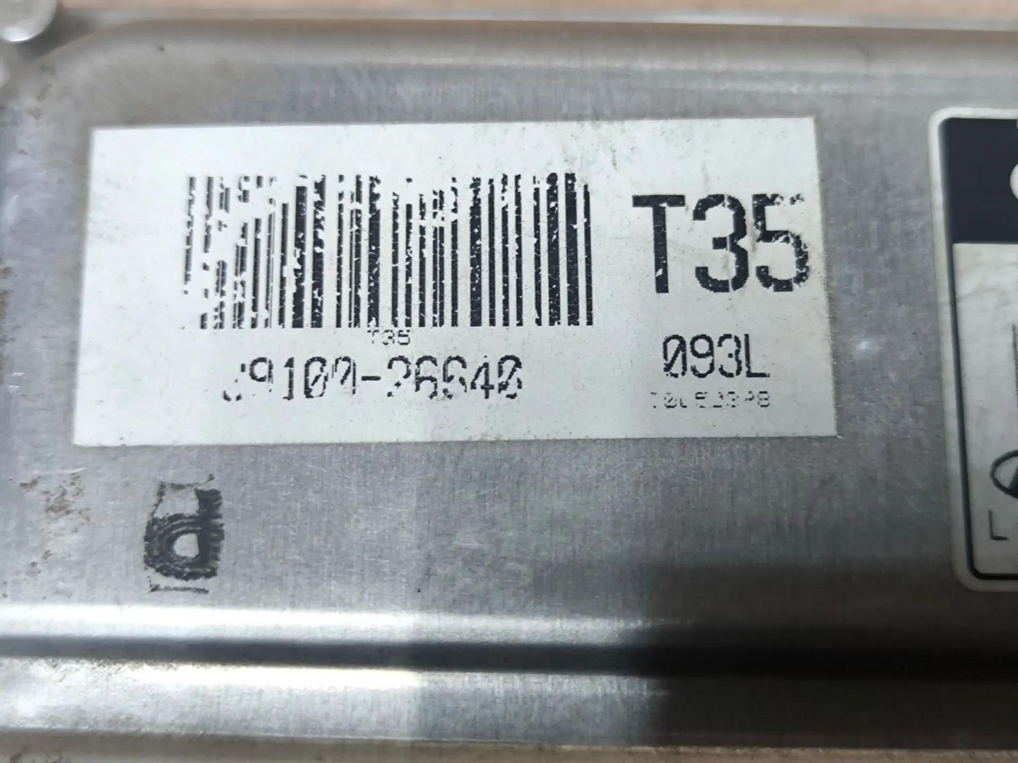 https://ycs.partsauto.market/partsauto-images/thmbs/userImages/d89d66a30f14dbad161fb7a986aa0fe5/part/f302b428-ba59-42ec-a06f-b97ef711a1e6_1786285052515.jpg
