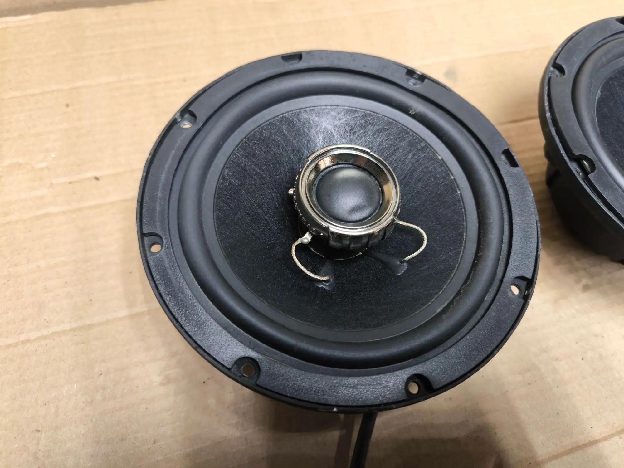 https://ycs.partsauto.market/partsauto-images/thmbs/userImages/d89d66a30f14dbad161fb7a986aa0fe5/part/f31a58aa-589c-4b8b-9a62-796d11e5fd88_1785567179290.jpg