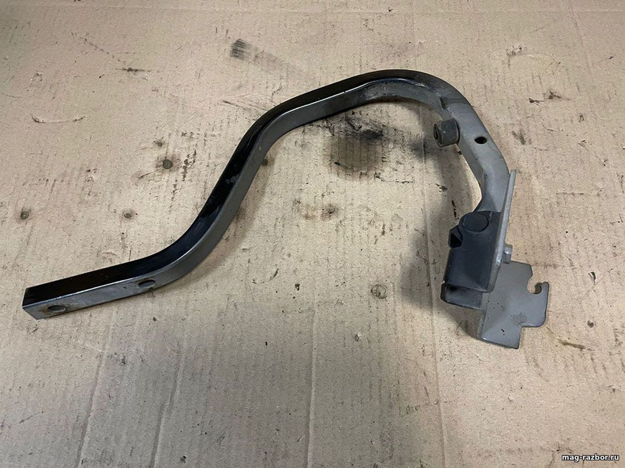 https://ycs.partsauto.market/partsauto-images/thmbs/userImages/d89d66a30f14dbad161fb7a986aa0fe5/part/f38f8f0c-69b1-4e49-92dc-6167708404ea_1718262428230.jpg