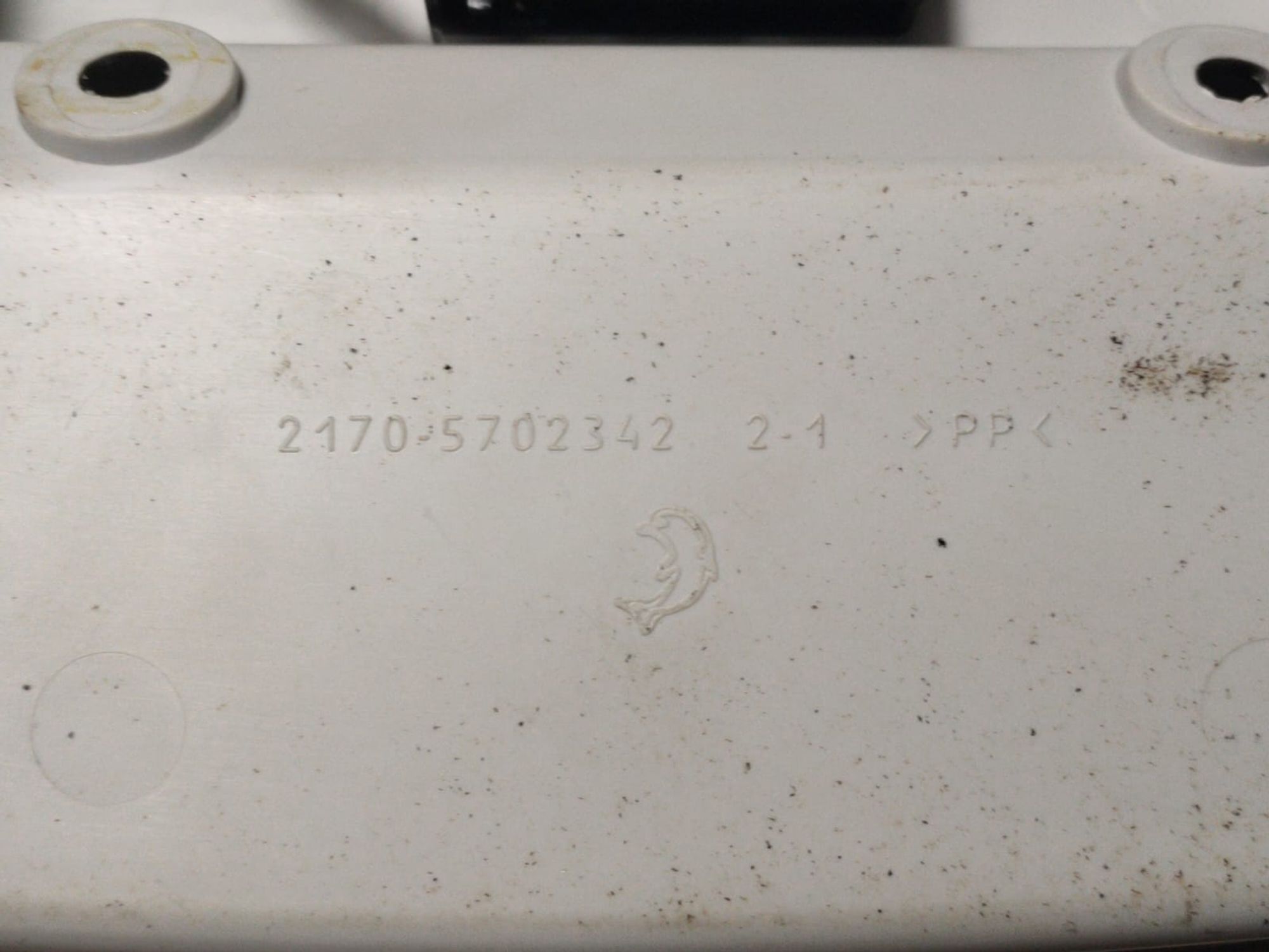 https://ycs.partsauto.market/partsauto-images/thmbs/userImages/d89d66a30f14dbad161fb7a986aa0fe5/part/f46f2809-5fba-4c35-8bba-a806813cd80d_1729687992450.jpg