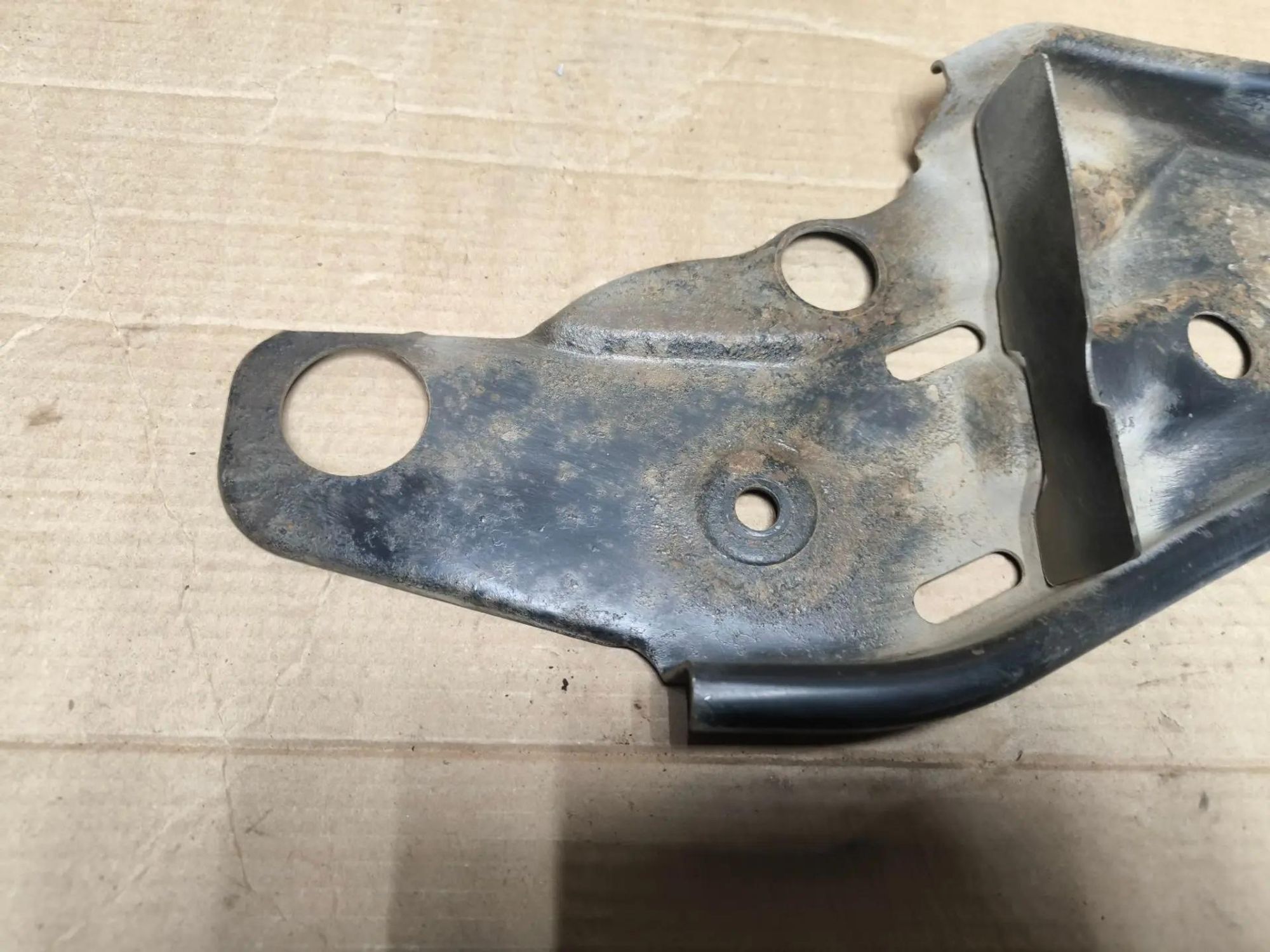 https://ycs.partsauto.market/partsauto-images/thmbs/userImages/d89d66a30f14dbad161fb7a986aa0fe5/part/f4ba0032-9b15-4598-b90d-3199e1110a90_1786117180335.jpg