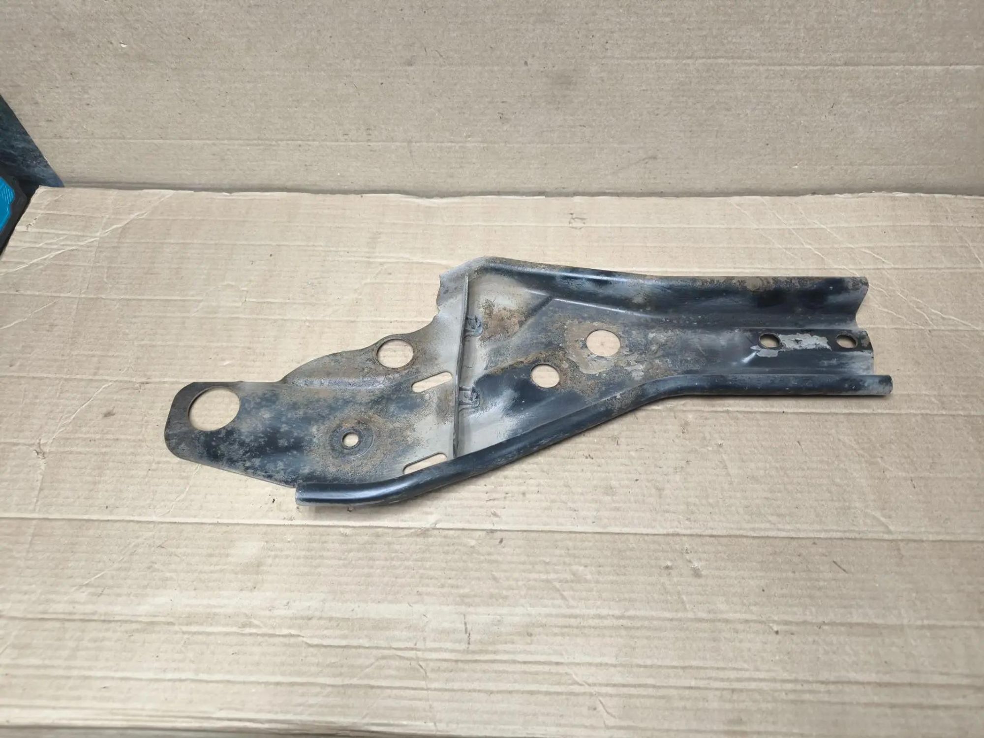 https://ycs.partsauto.market/partsauto-images/thmbs/userImages/d89d66a30f14dbad161fb7a986aa0fe5/part/f50a5f2f-2cfd-4abc-b552-fa9d9b27a30e_1786117180280.jpg