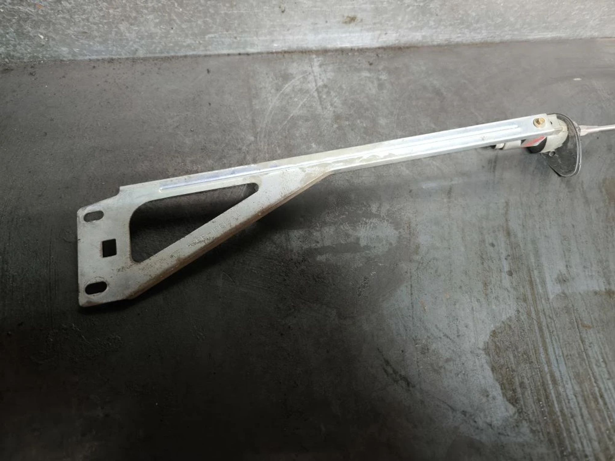 https://ycs.partsauto.market/partsauto-images/thmbs/userImages/d89d66a30f14dbad161fb7a986aa0fe5/part/f616244f-8a42-4079-bcaa-f041c80c45e6_1776672292753.jpg