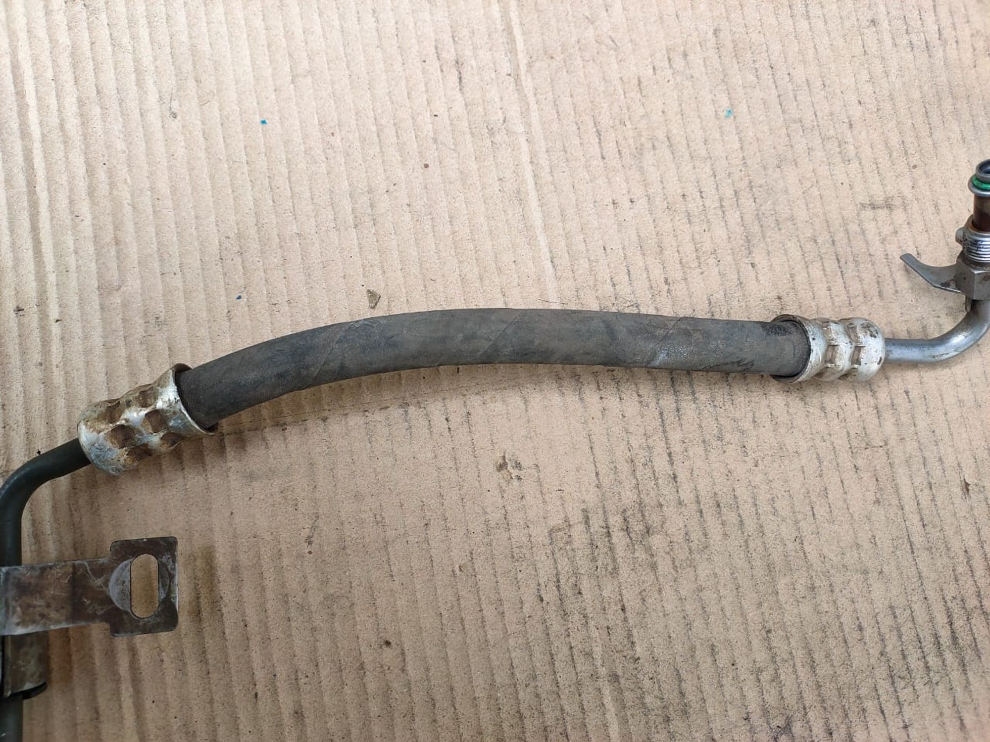 https://ycs.partsauto.market/partsauto-images/thmbs/userImages/d89d66a30f14dbad161fb7a986aa0fe5/part/f654e2ed-5518-442d-a3e5-ce4f5665a61c_1721280307257.jpg